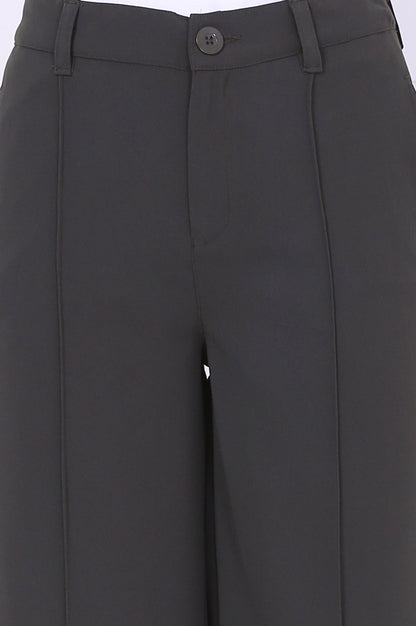 Green Solid Calf Length Culottes