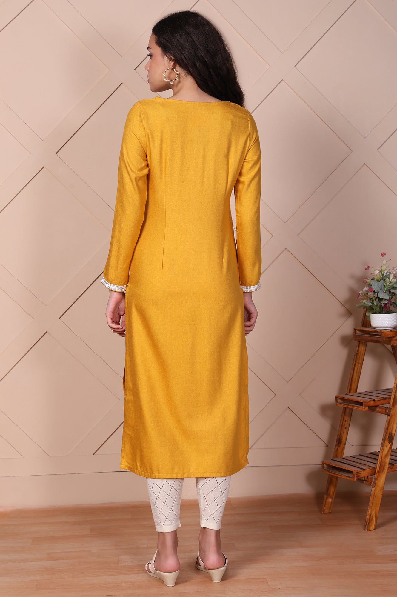 https://cdn.shopify.com/s/files/1/0776/0419/2550/files/A16228-608544_5.jpg?v=1769765180