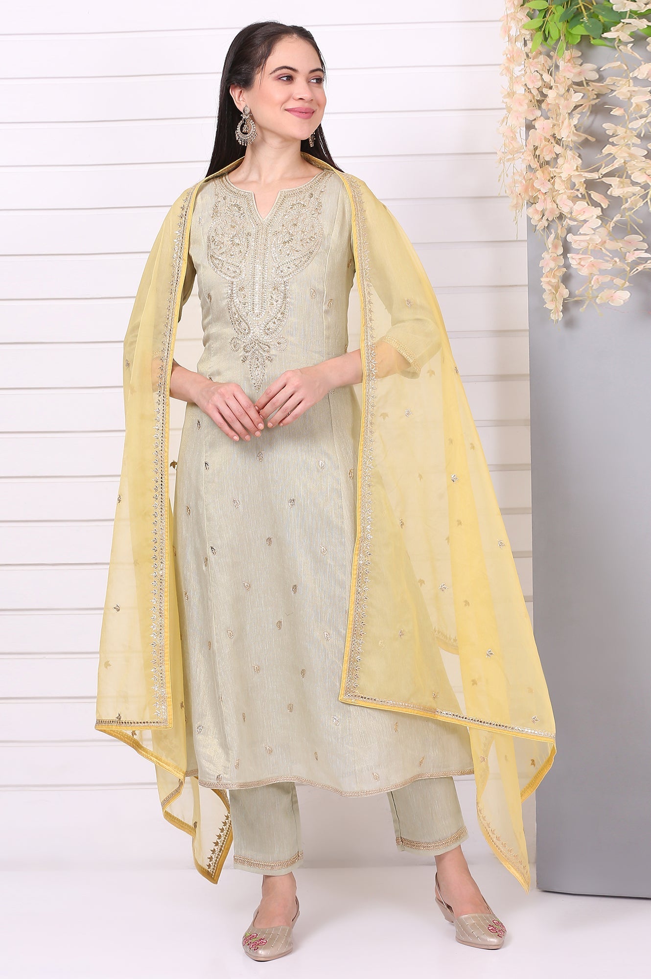 https://cdn.shopify.com/s/files/1/0776/0419/2550/files/AD10675-E607918_1.jpg?v=1769763290