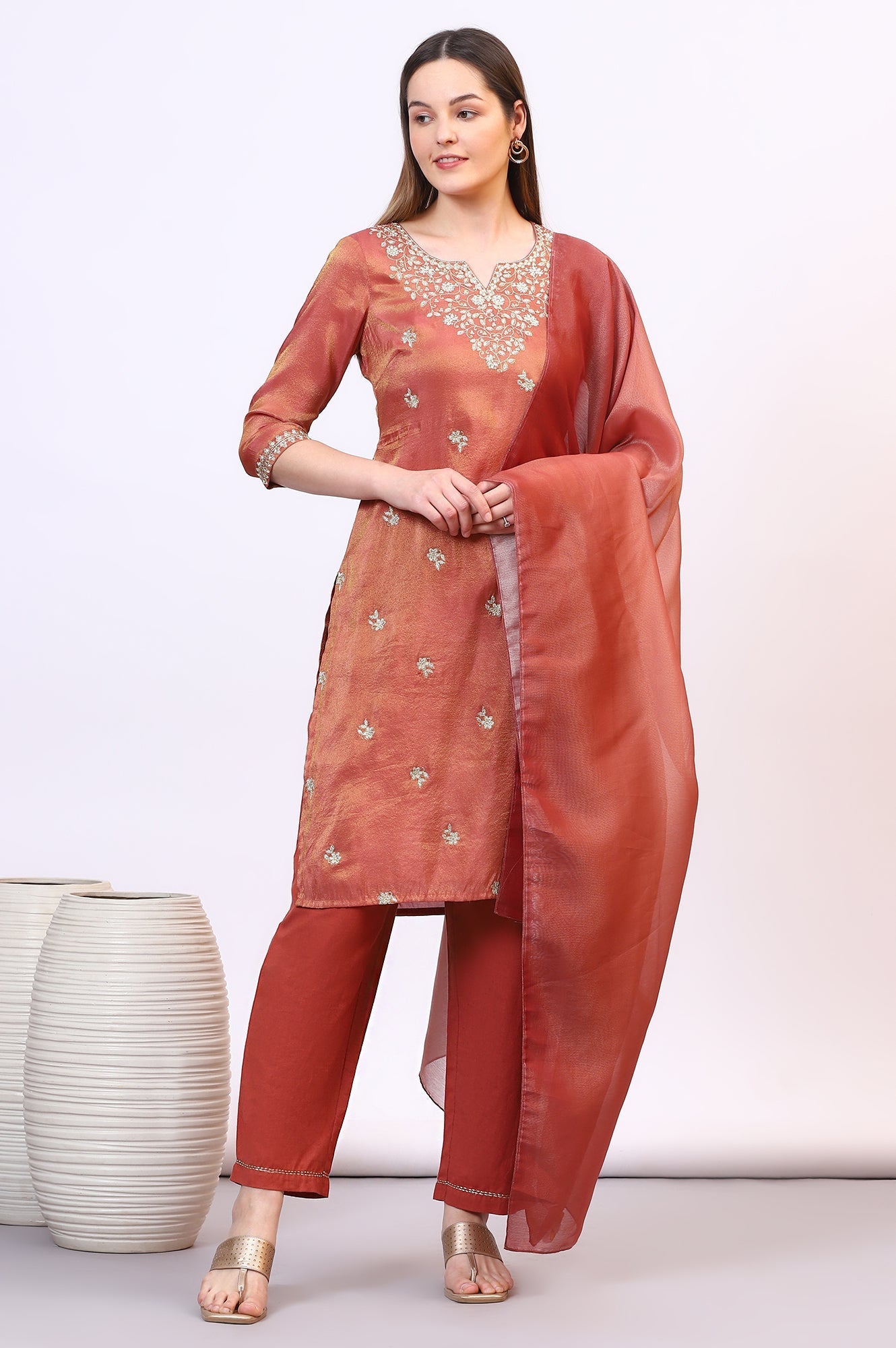 https://cdn.shopify.com/s/files/1/0776/0419/2550/files/AS15777-E608213_1_469f0857-be5e-43cd-a882-2795609b99ad.jpg?v=1769762966