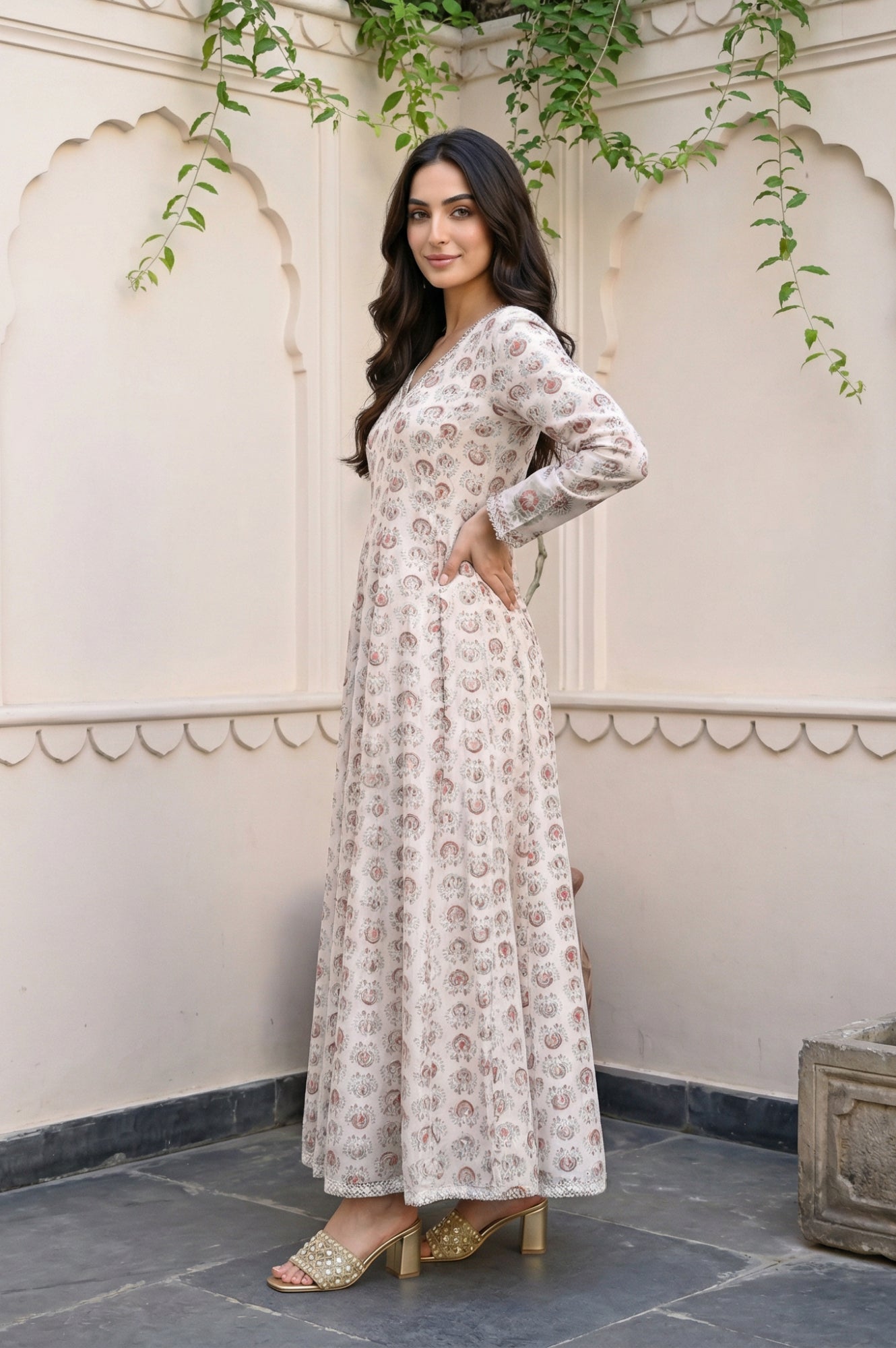 https://cdn.shopify.com/s/files/1/0776/0419/2550/files/F12139-911774_3.jpg?v=1773752779