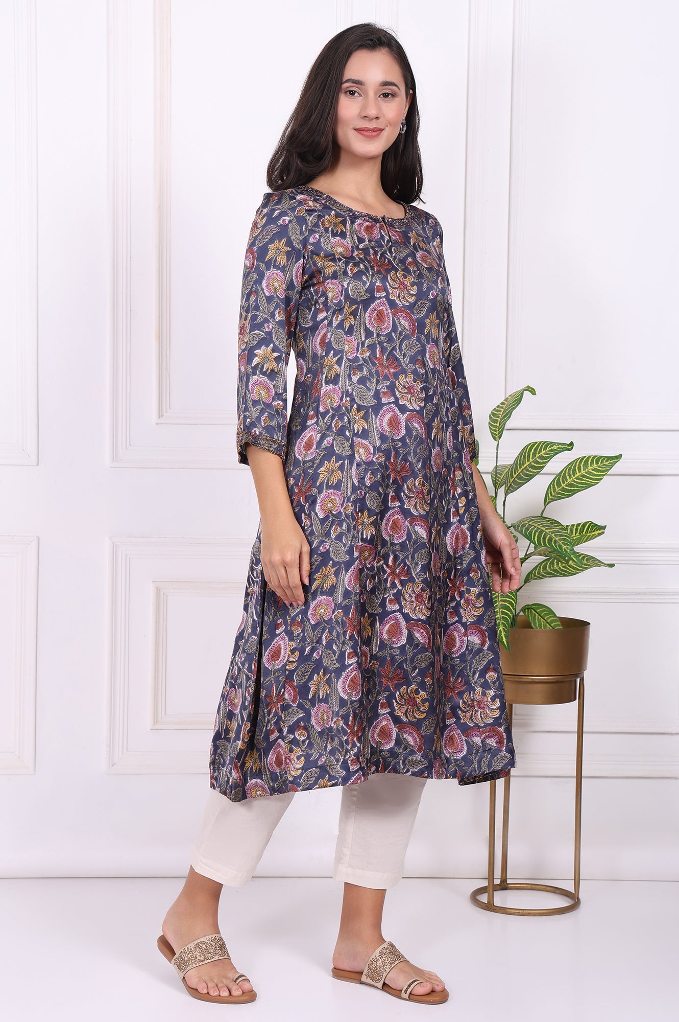 https://cdn.shopify.com/s/files/1/0776/0419/2550/files/F12175-911760_6.jpg?v=1764652168