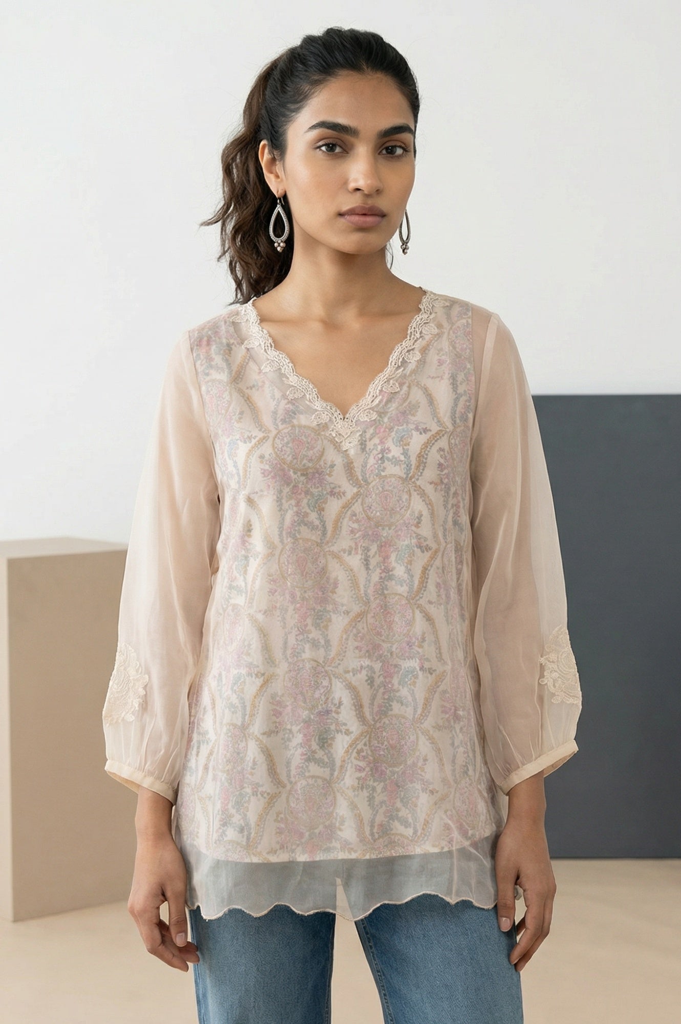 https://cdn.shopify.com/s/files/1/0776/0419/2550/files/F31253-921155_1.jpg?v=1770798394