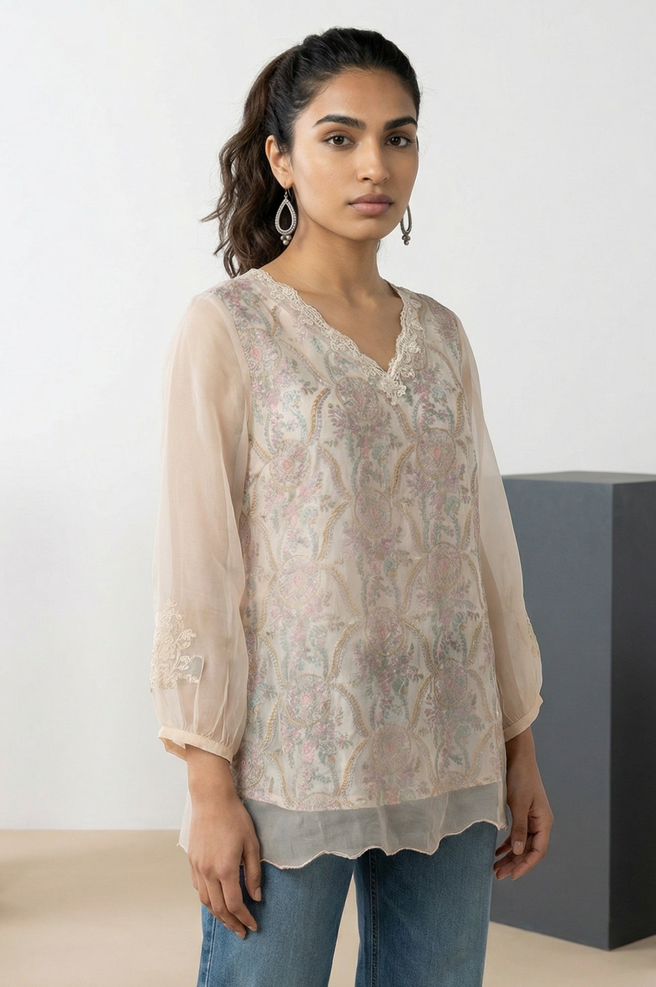 https://cdn.shopify.com/s/files/1/0776/0419/2550/files/F31253-921155_6.jpg?v=1770798393