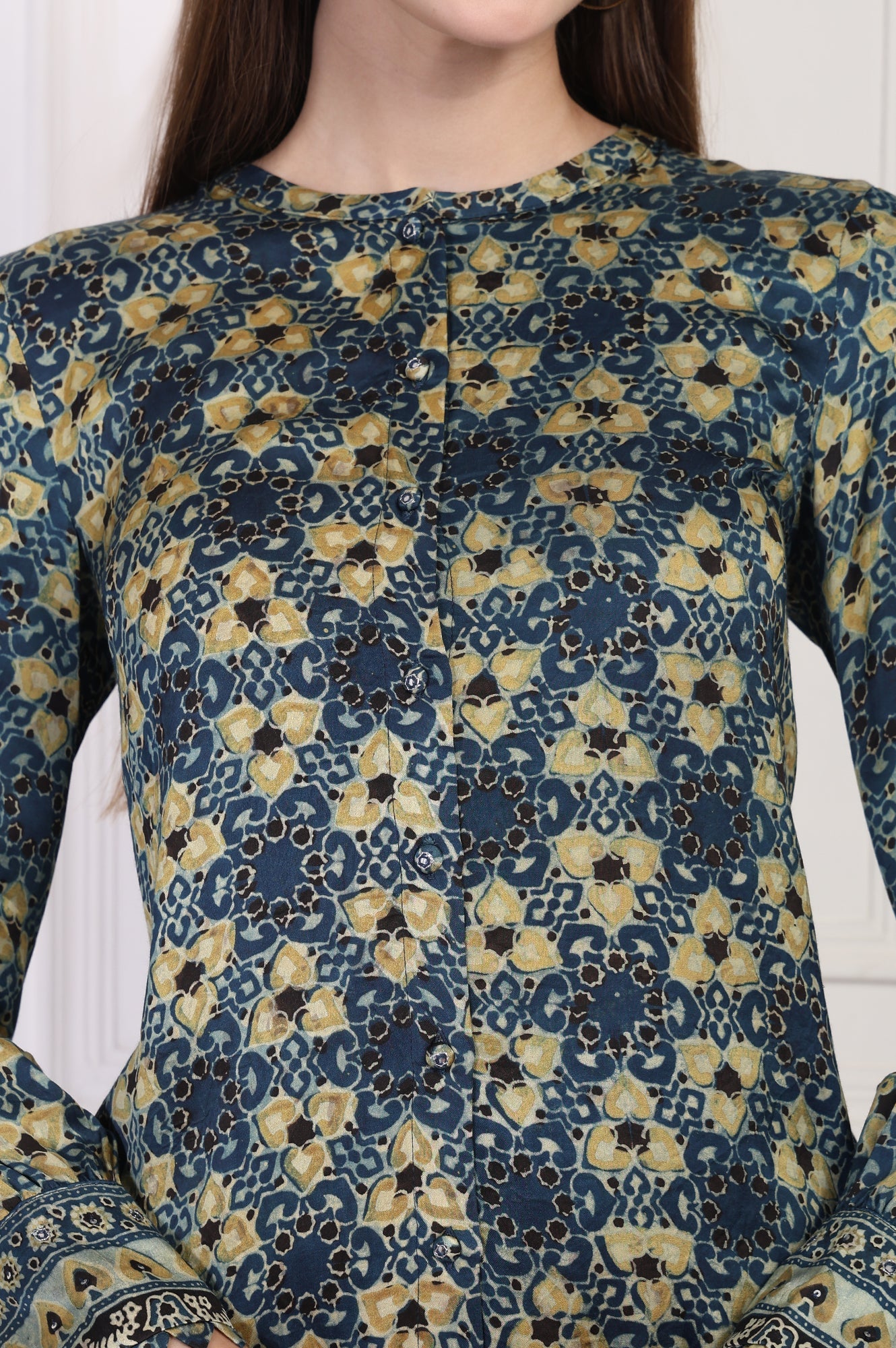 https://cdn.shopify.com/s/files/1/0776/0419/2550/files/F31347-912011_3.jpg?v=1761281173