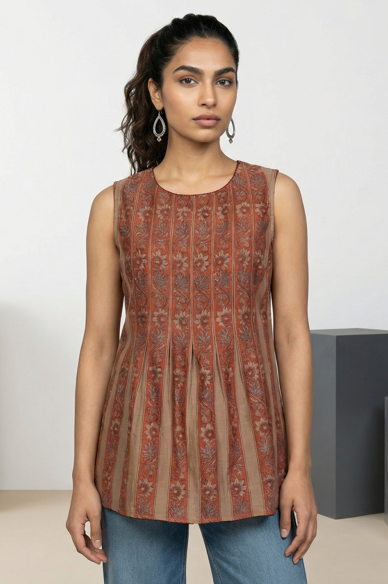 https://cdn.shopify.com/s/files/1/0776/0419/2550/files/F31399-911871_1.jpg?v=1770798391