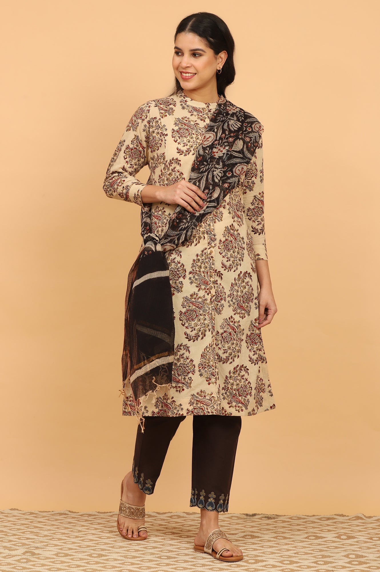 https://cdn.shopify.com/s/files/1/0776/0419/2550/files/F82454-911387_4_36a17242-233f-4d54-aa36-2041e7ea3647.jpg?v=1756280422