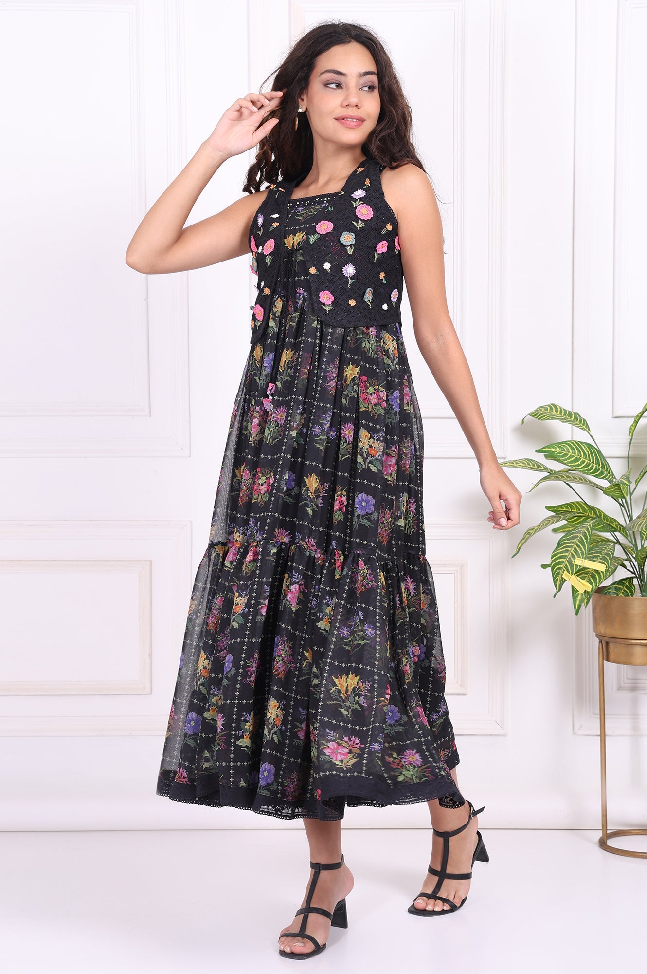 https://cdn.shopify.com/s/files/1/0776/0419/2550/files/W12969-125847_4.jpg?v=1762589055