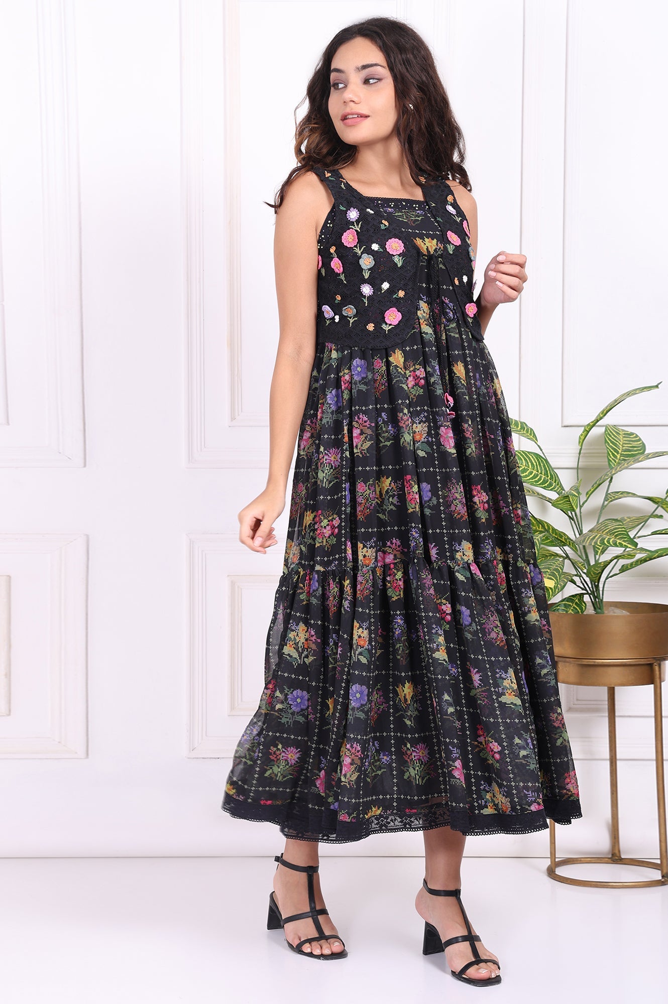 https://cdn.shopify.com/s/files/1/0776/0419/2550/files/W12969-125847_6.jpg?v=1762589055