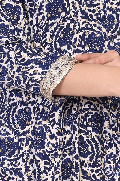 W for Woman Blue Floral Thread Work Flared Rayon Kurta