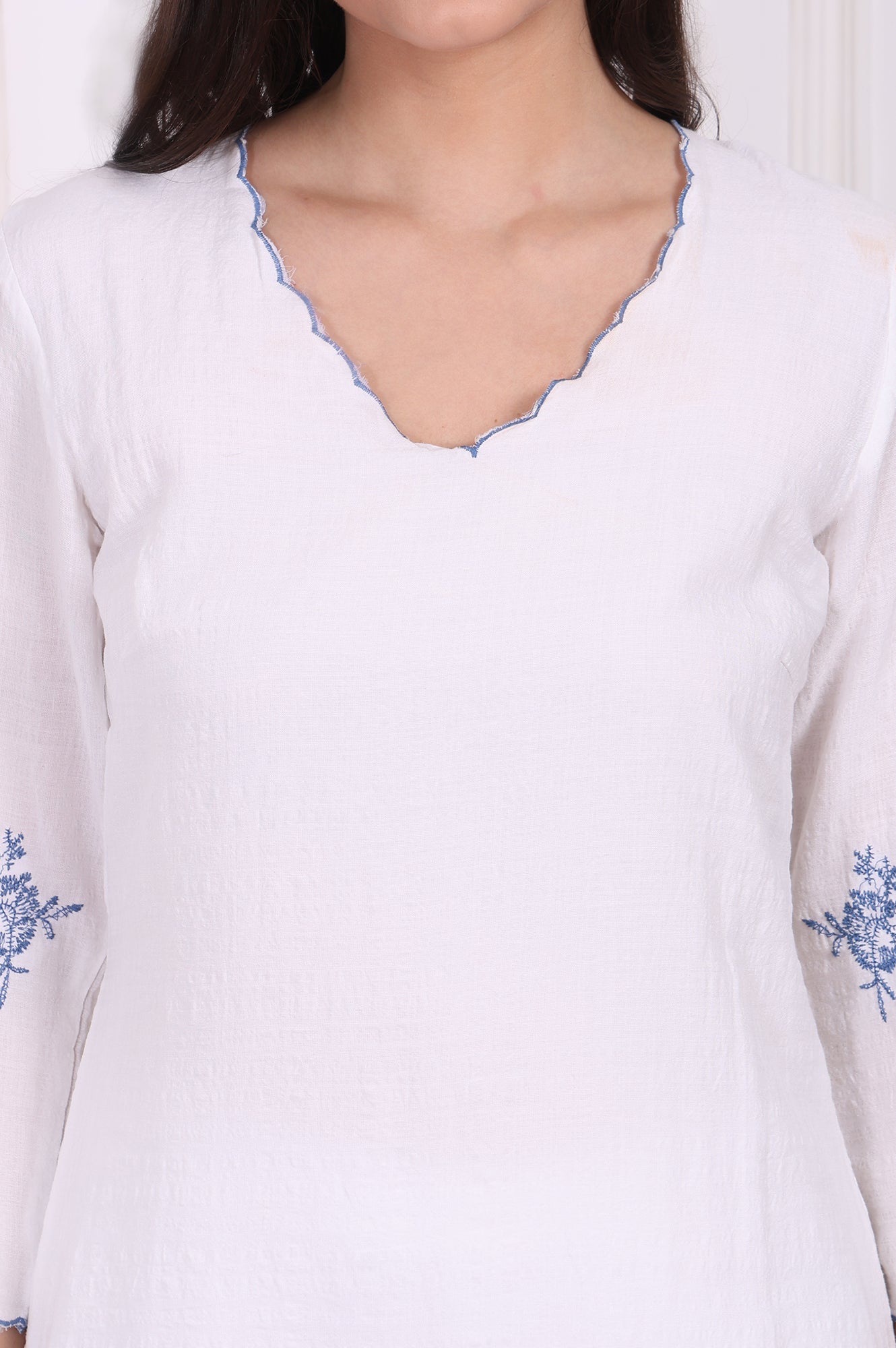 https://cdn.shopify.com/s/files/1/0776/0419/2550/files/W13694-401069_3.jpg?v=1764652159