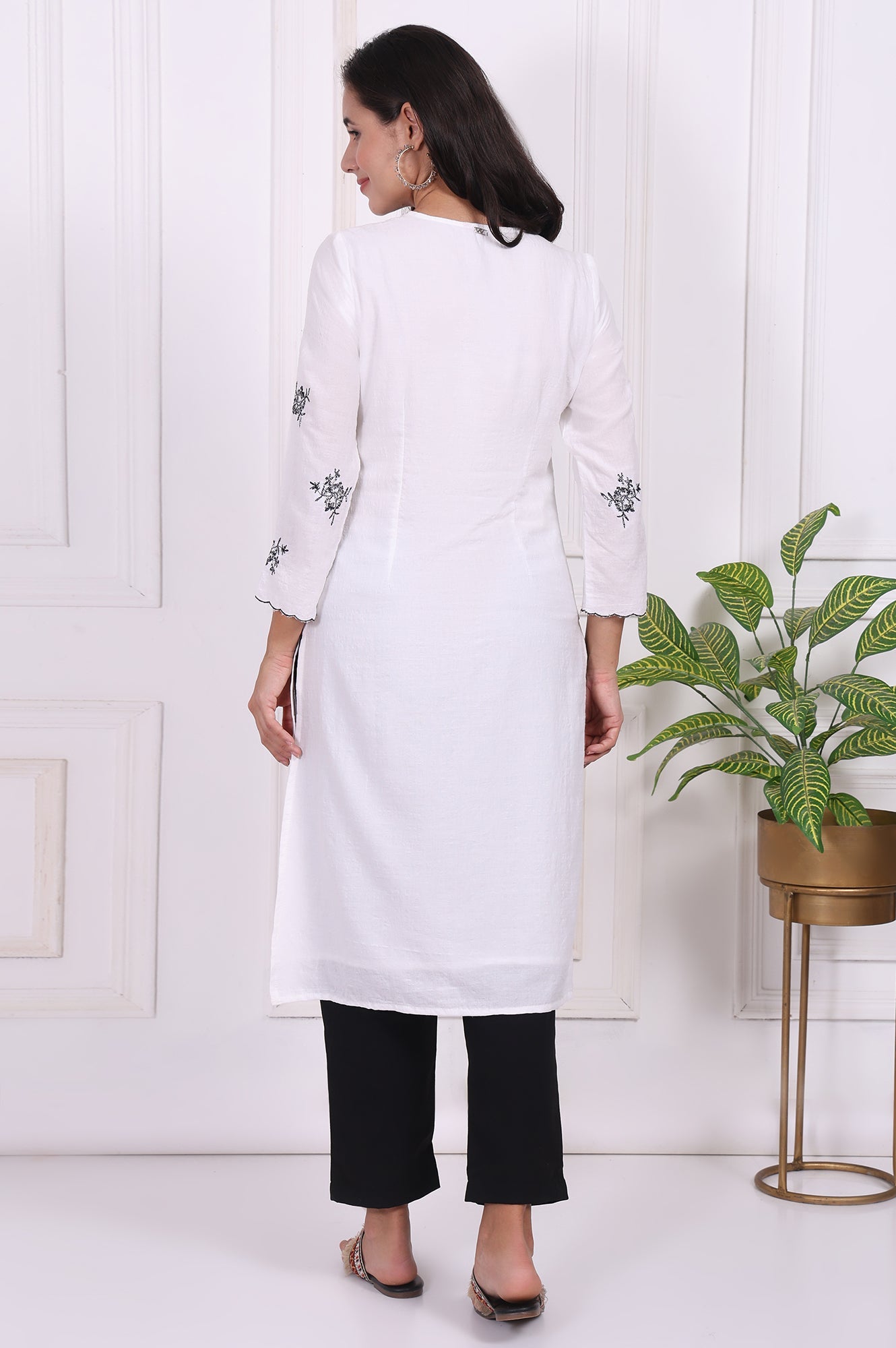 https://cdn.shopify.com/s/files/1/0776/0419/2550/files/W13694-401070_5.jpg?v=1764652159