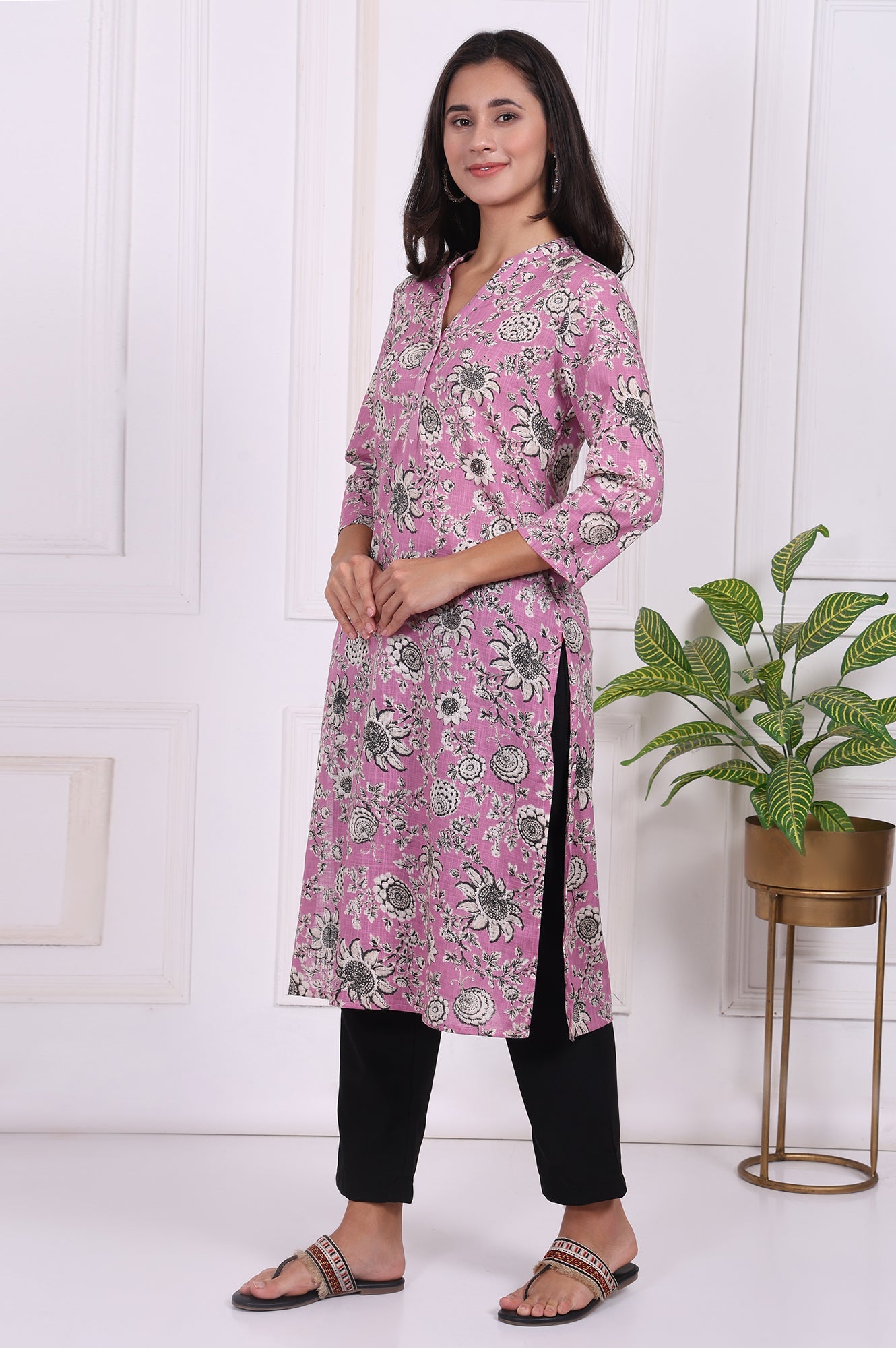 https://cdn.shopify.com/s/files/1/0776/0419/2550/files/W13718-127458_4.jpg?v=1764652158