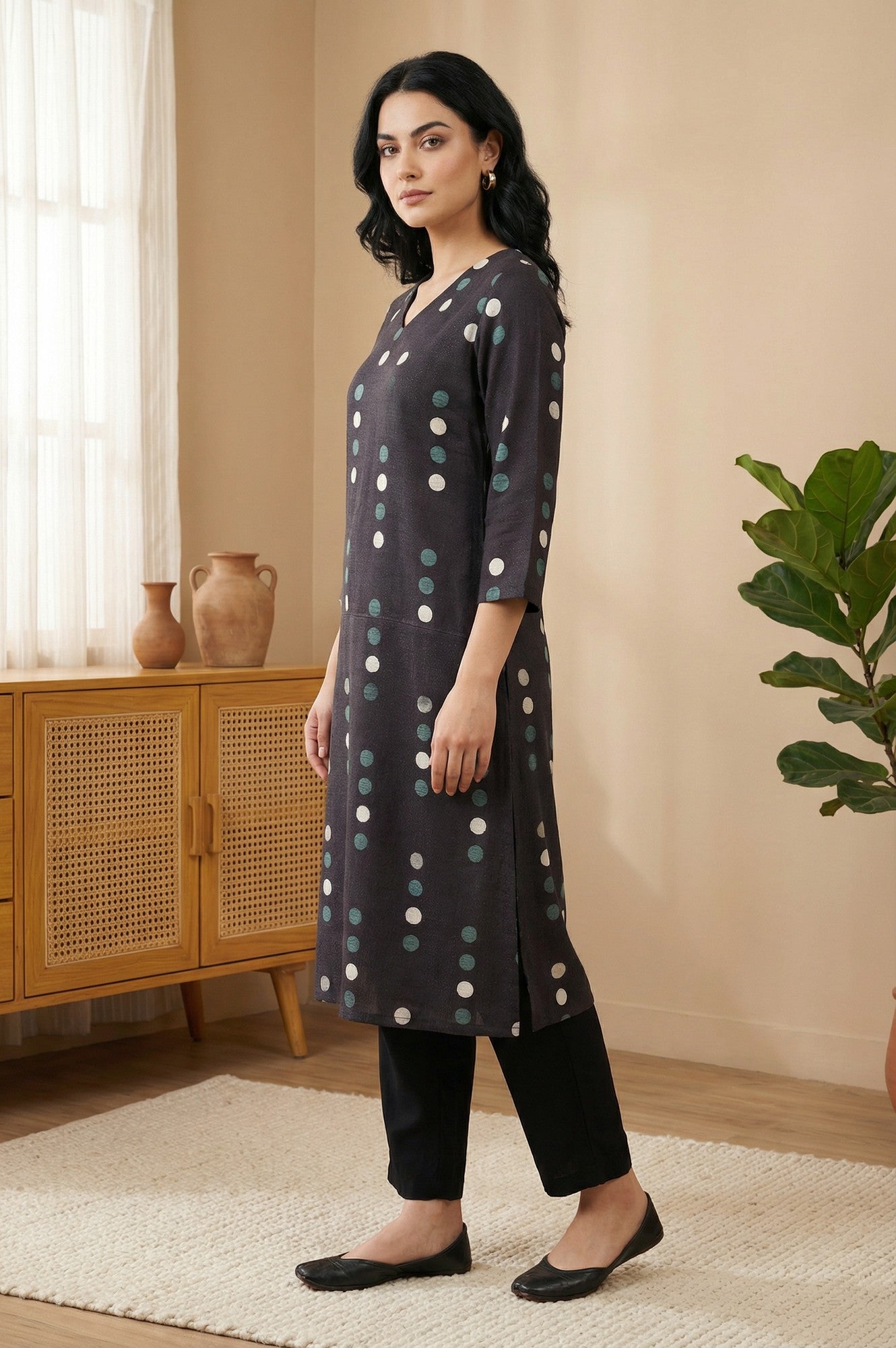 https://cdn.shopify.com/s/files/1/0776/0419/2550/files/W13739-127460_4.jpg?v=1770188376