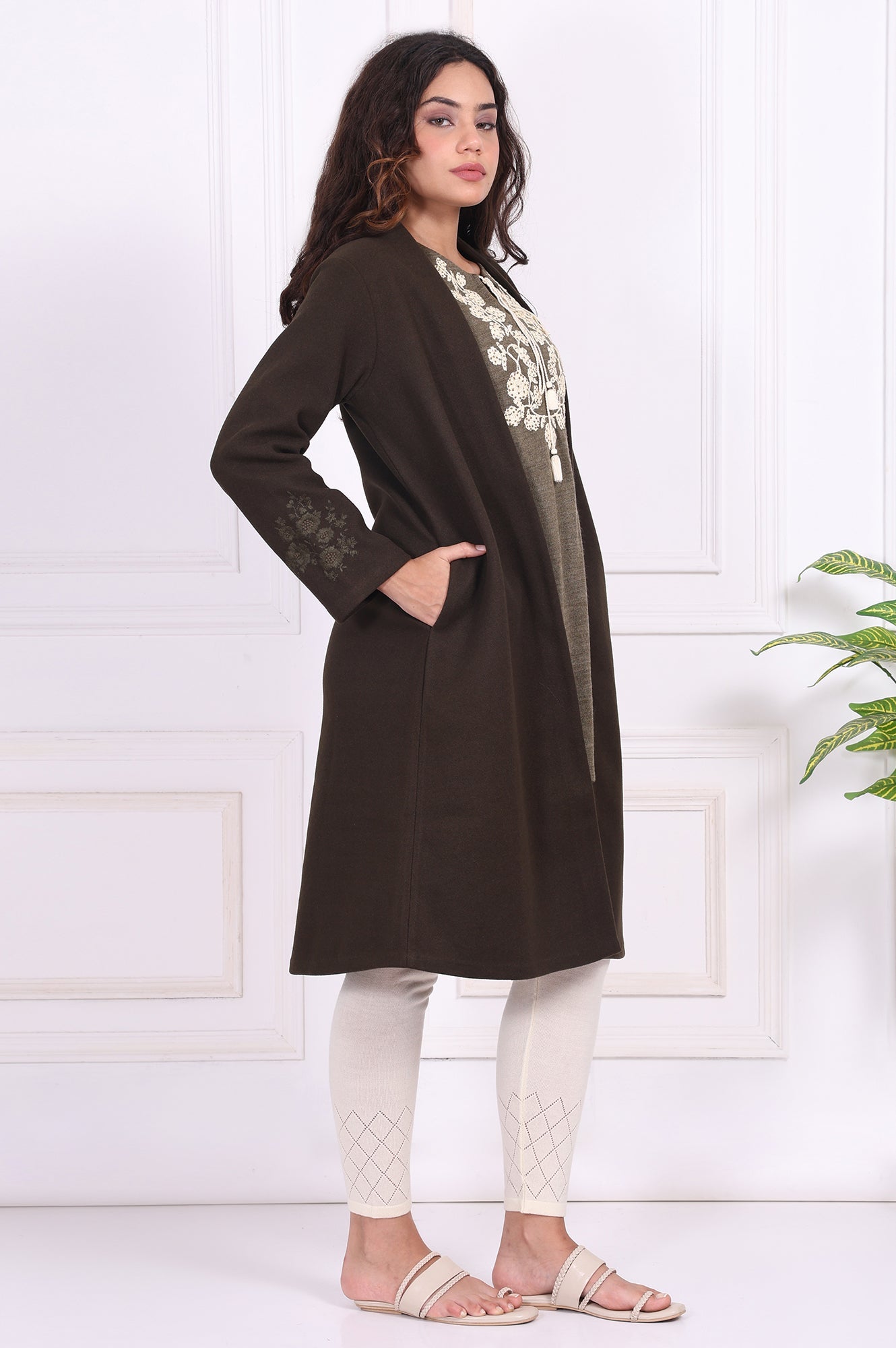 https://cdn.shopify.com/s/files/1/0776/0419/2550/files/W20222-224568_6.jpg?v=1762589031