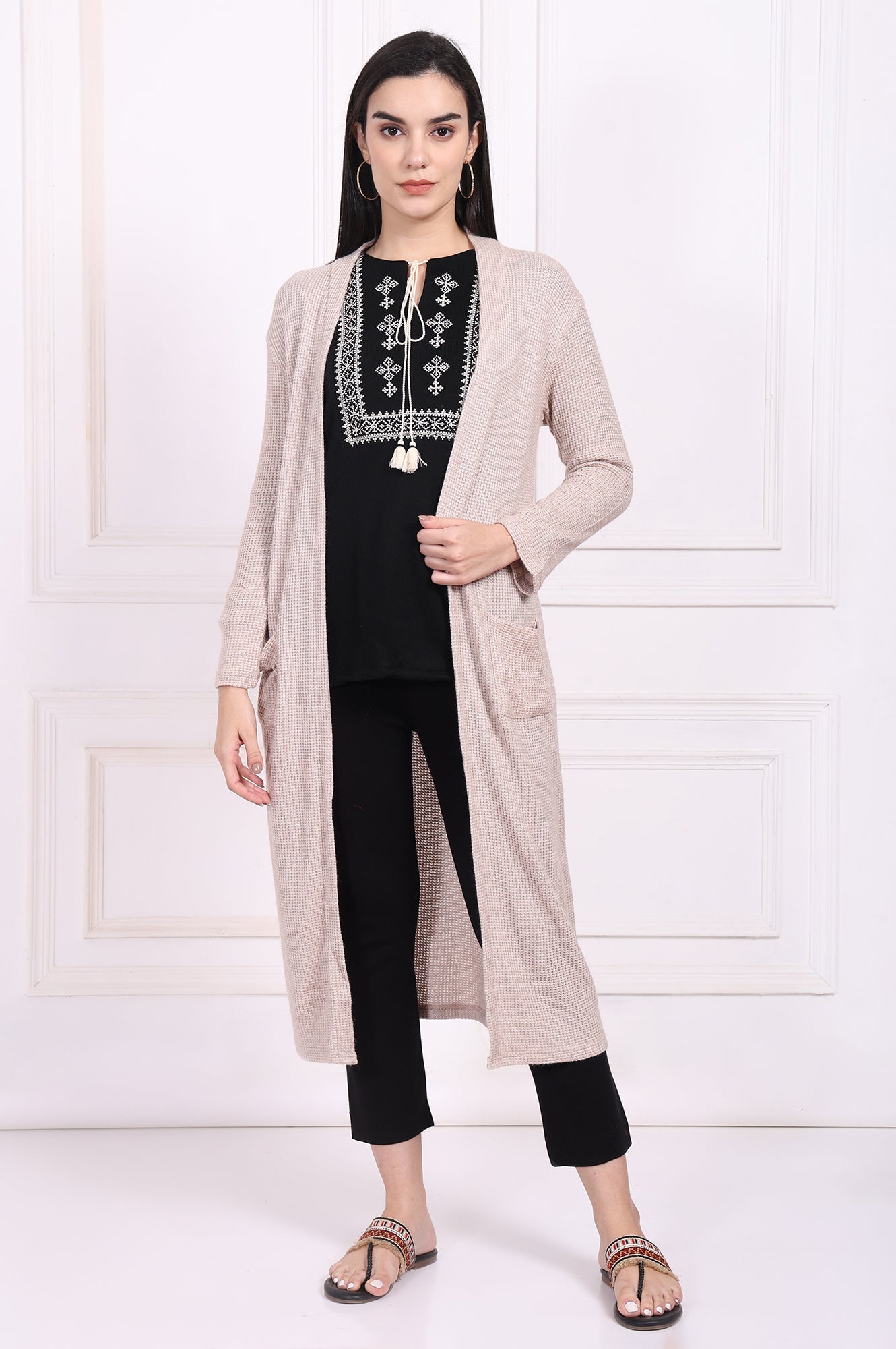 https://cdn.shopify.com/s/files/1/0776/0419/2550/files/W20224-224572_2.jpg?v=1761279147