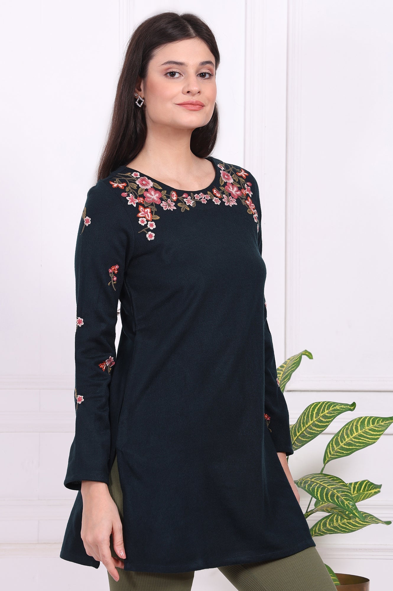 https://cdn.shopify.com/s/files/1/0776/0419/2550/files/W31431-223864_6.jpg?v=1764652186