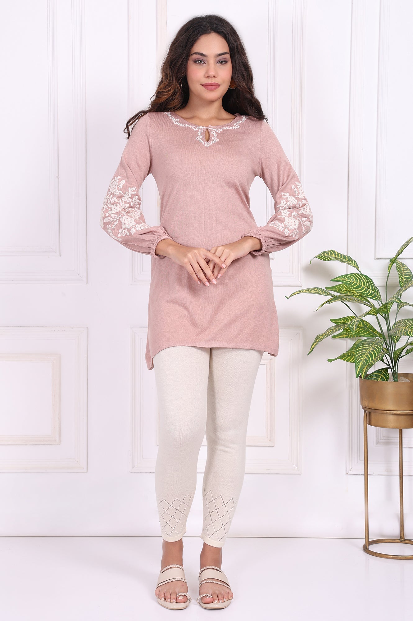 https://cdn.shopify.com/s/files/1/0776/0419/2550/files/W31435-212150_2.jpg?v=1762589058