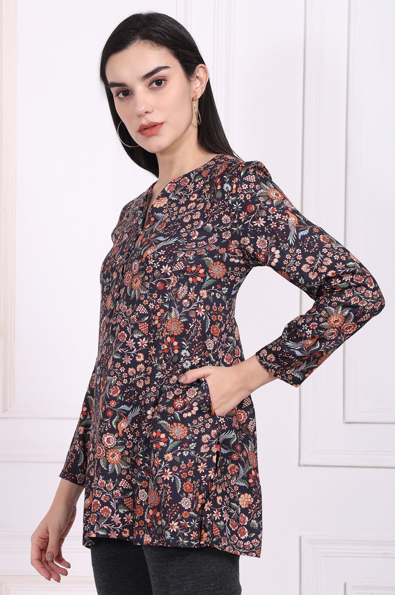 https://cdn.shopify.com/s/files/1/0776/0419/2550/files/W31449-126795_4.jpg?v=1761281302