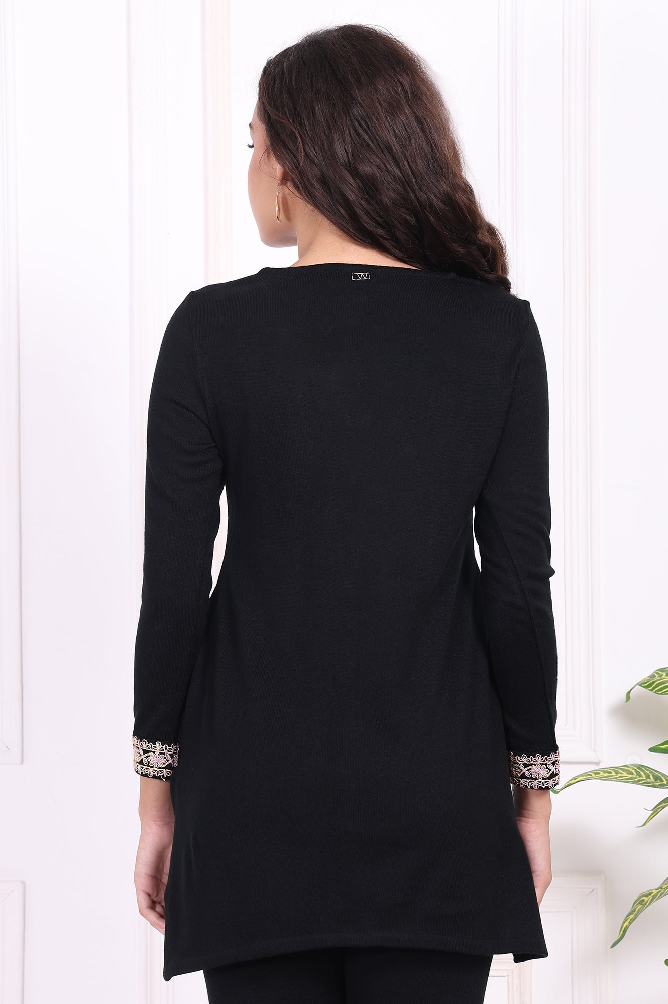 https://cdn.shopify.com/s/files/1/0776/0419/2550/files/W31451-223871_5.jpg?v=1762589059