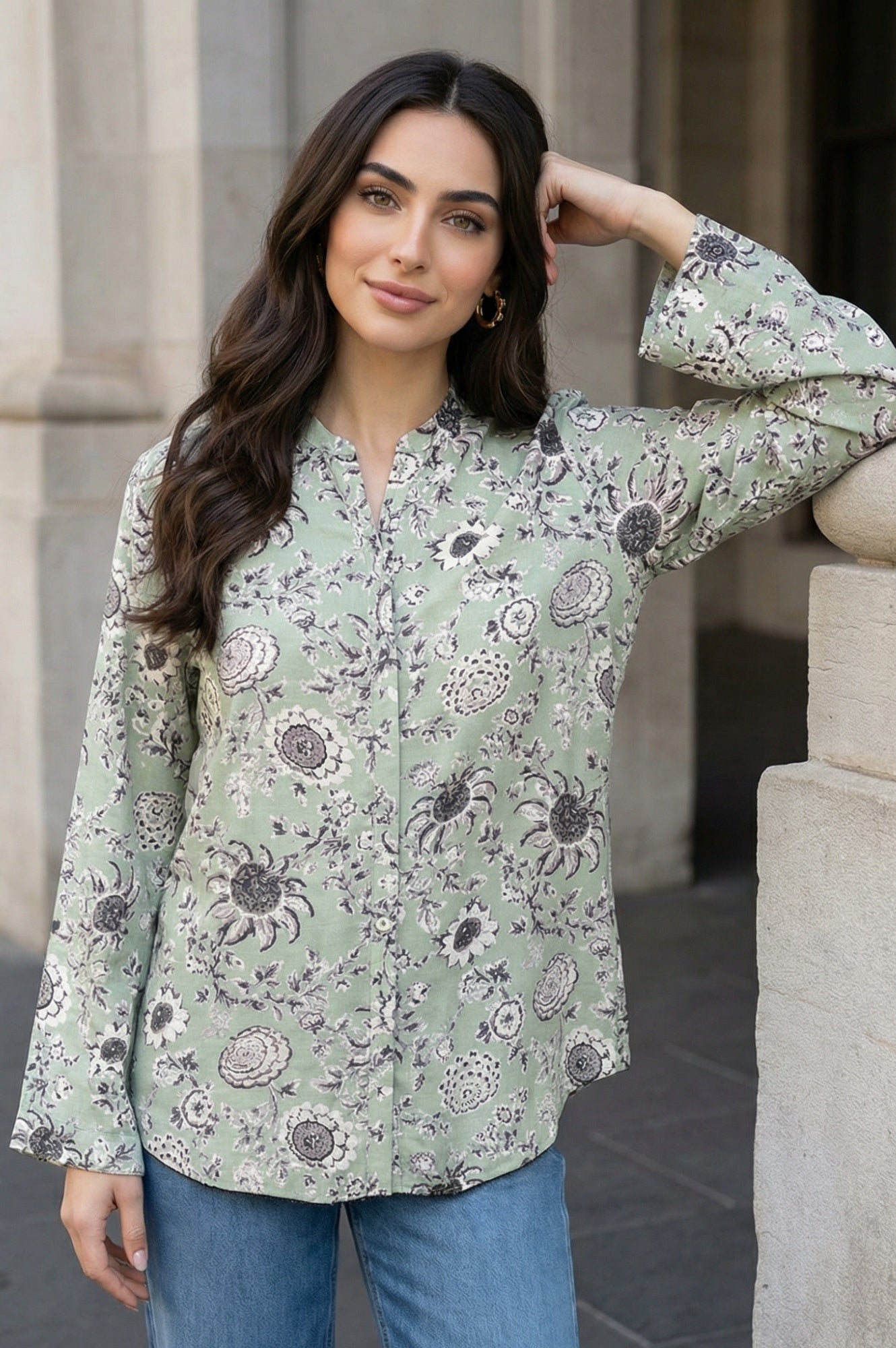 https://cdn.shopify.com/s/files/1/0776/0419/2550/files/W31488-127120_1.jpg?v=1770798388