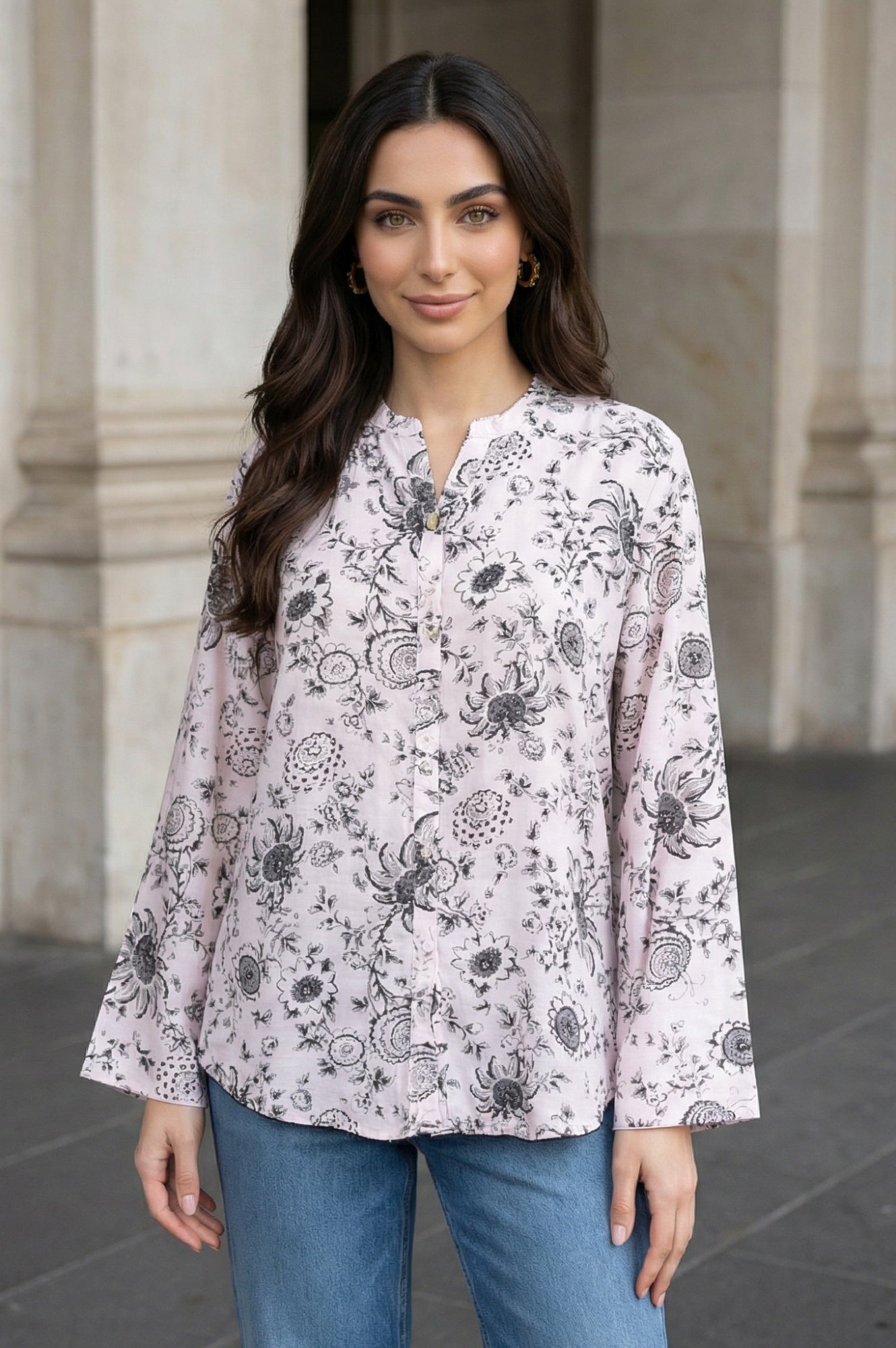 https://cdn.shopify.com/s/files/1/0776/0419/2550/files/W31489-127119_5.jpg?v=1770798387