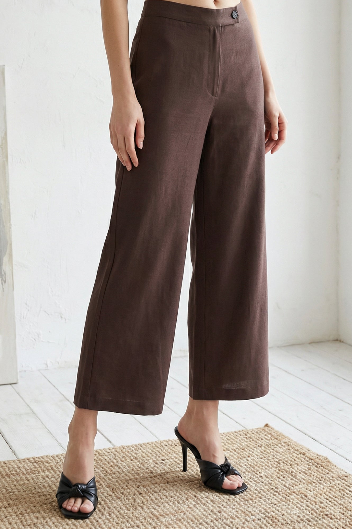 https://cdn.shopify.com/s/files/1/0776/0419/2550/files/W63413-225527_1.jpg?v=1774258924