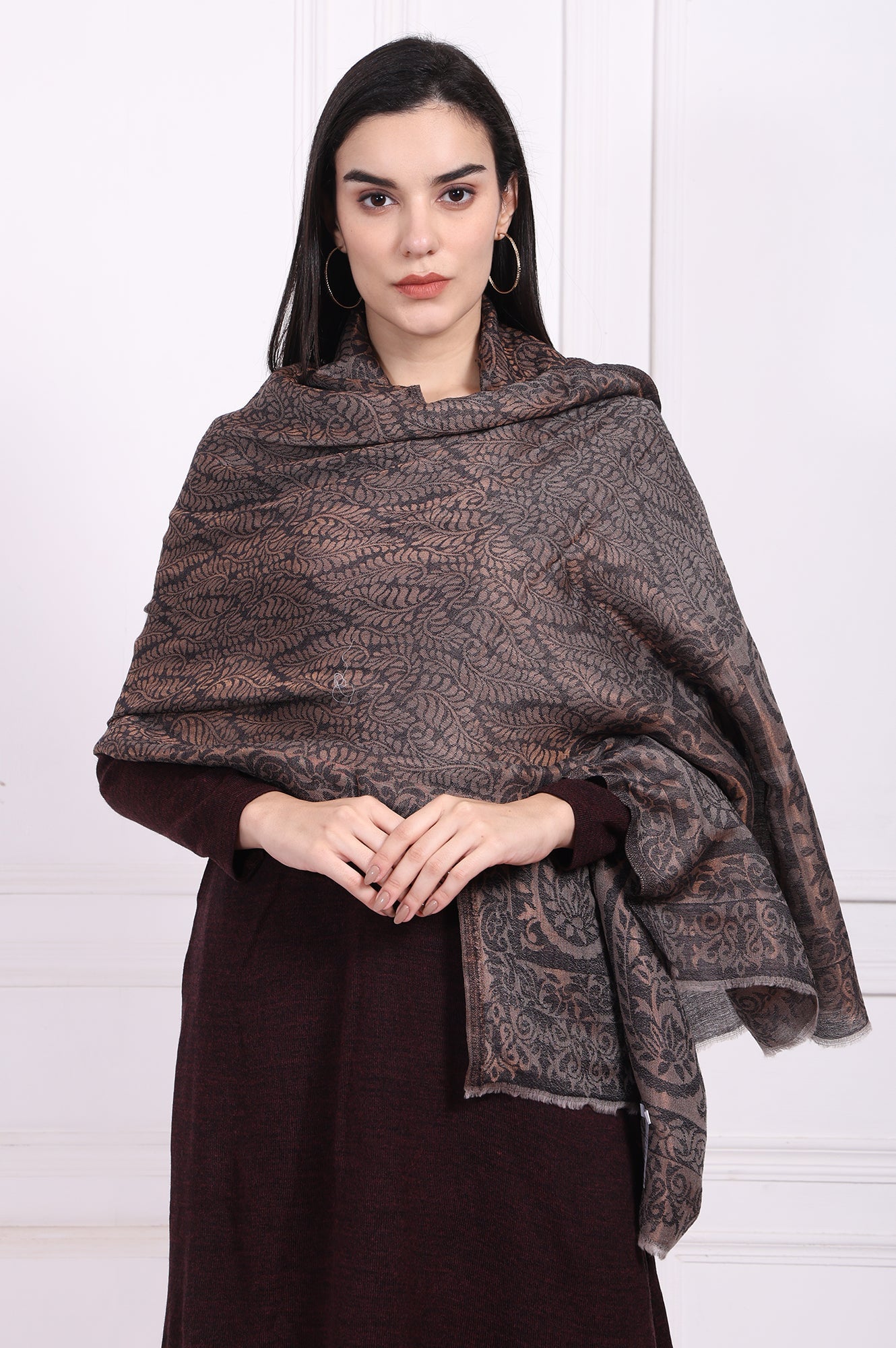 https://cdn.shopify.com/s/files/1/0776/0419/2550/files/W82635-314613_4.jpg?v=1761280858