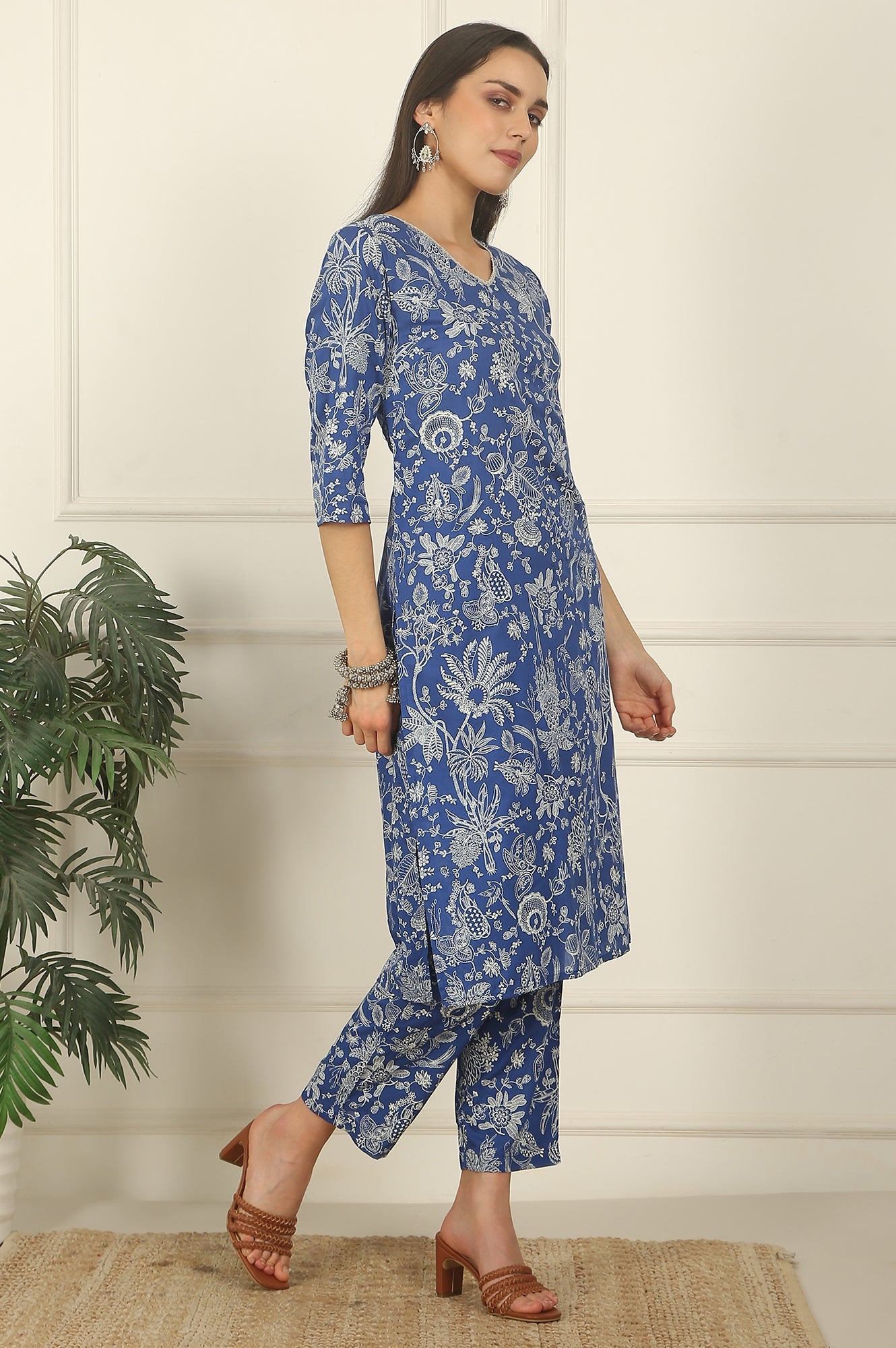 Blue Floral Printed Modal Straight Kurta and Pants Co-ord Set