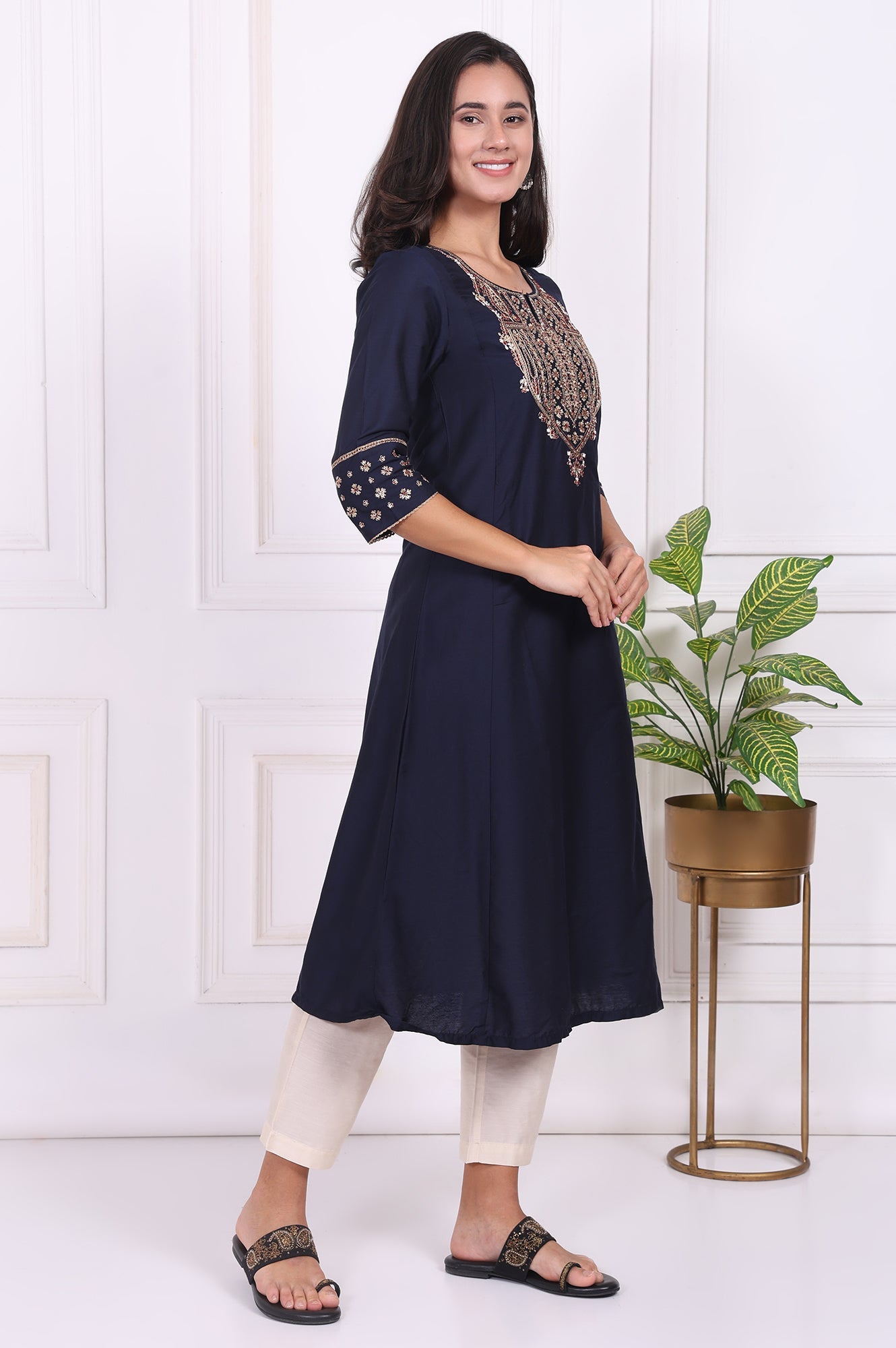 https://cdn.shopify.com/s/files/1/0776/0419/2550/files/WS11970-222877_6.jpg?v=1764652154