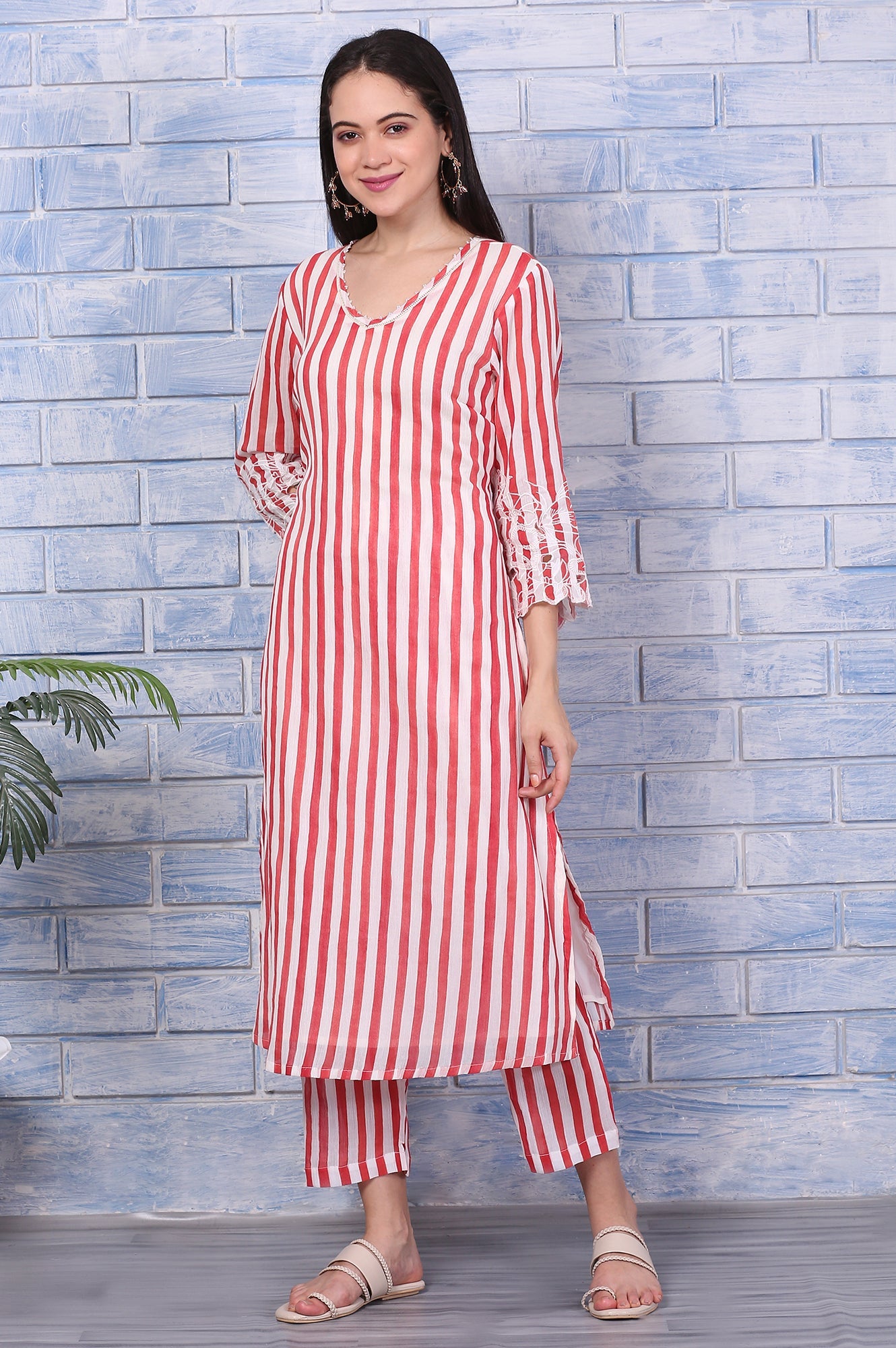 https://cdn.shopify.com/s/files/1/0776/0419/2550/files/WS12234-125302_4.jpg?v=1749474018