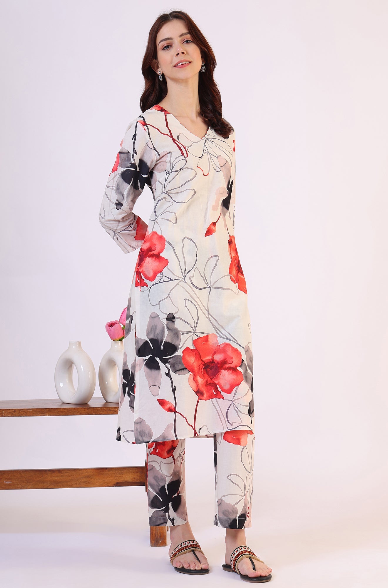 White Bold Floral Printed Pure Cotton Straight Kurta and Pants Co-ord Set