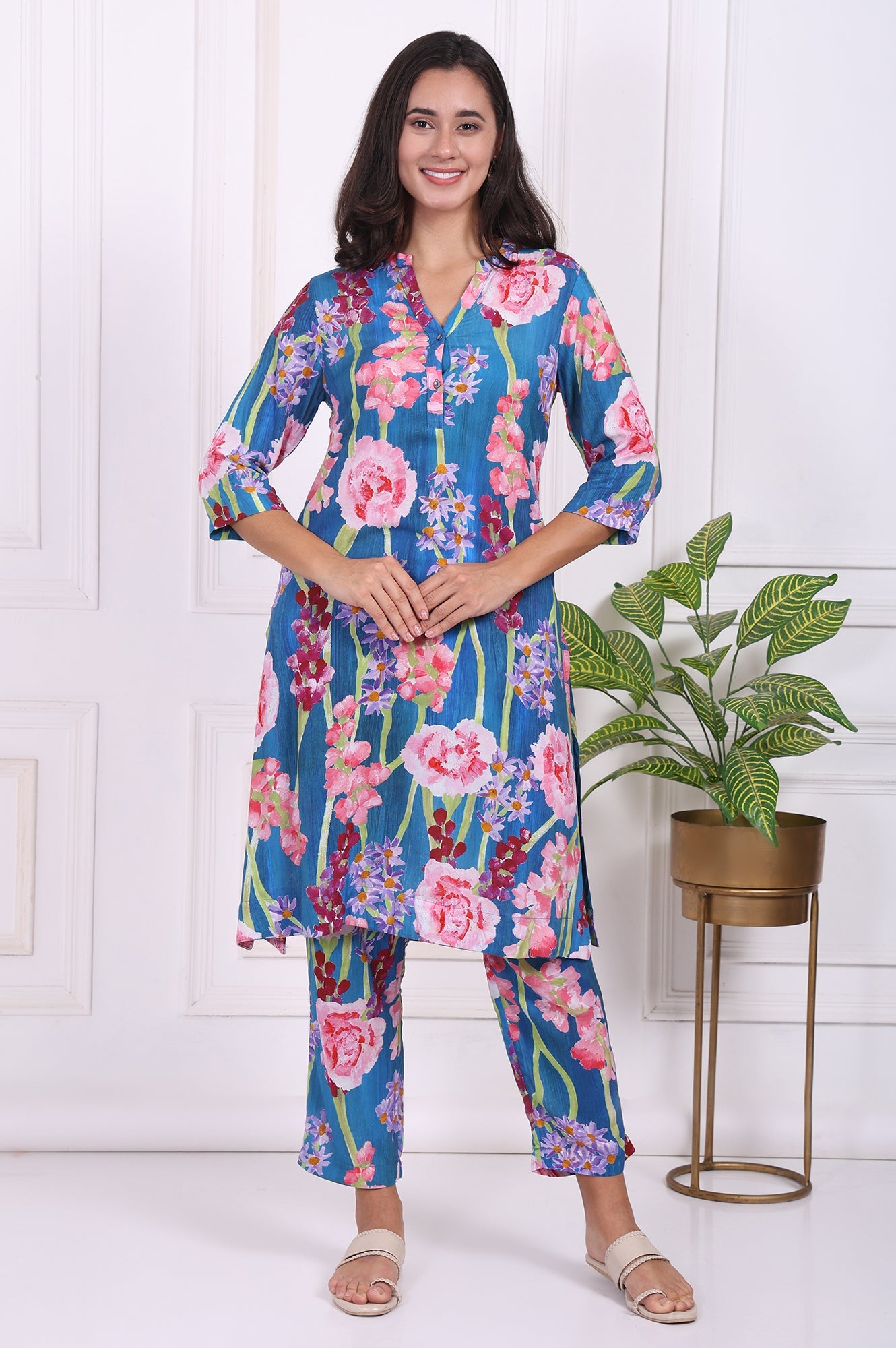 https://cdn.shopify.com/s/files/1/0776/0419/2550/files/WS12646-125341_2.jpg?v=1764652146