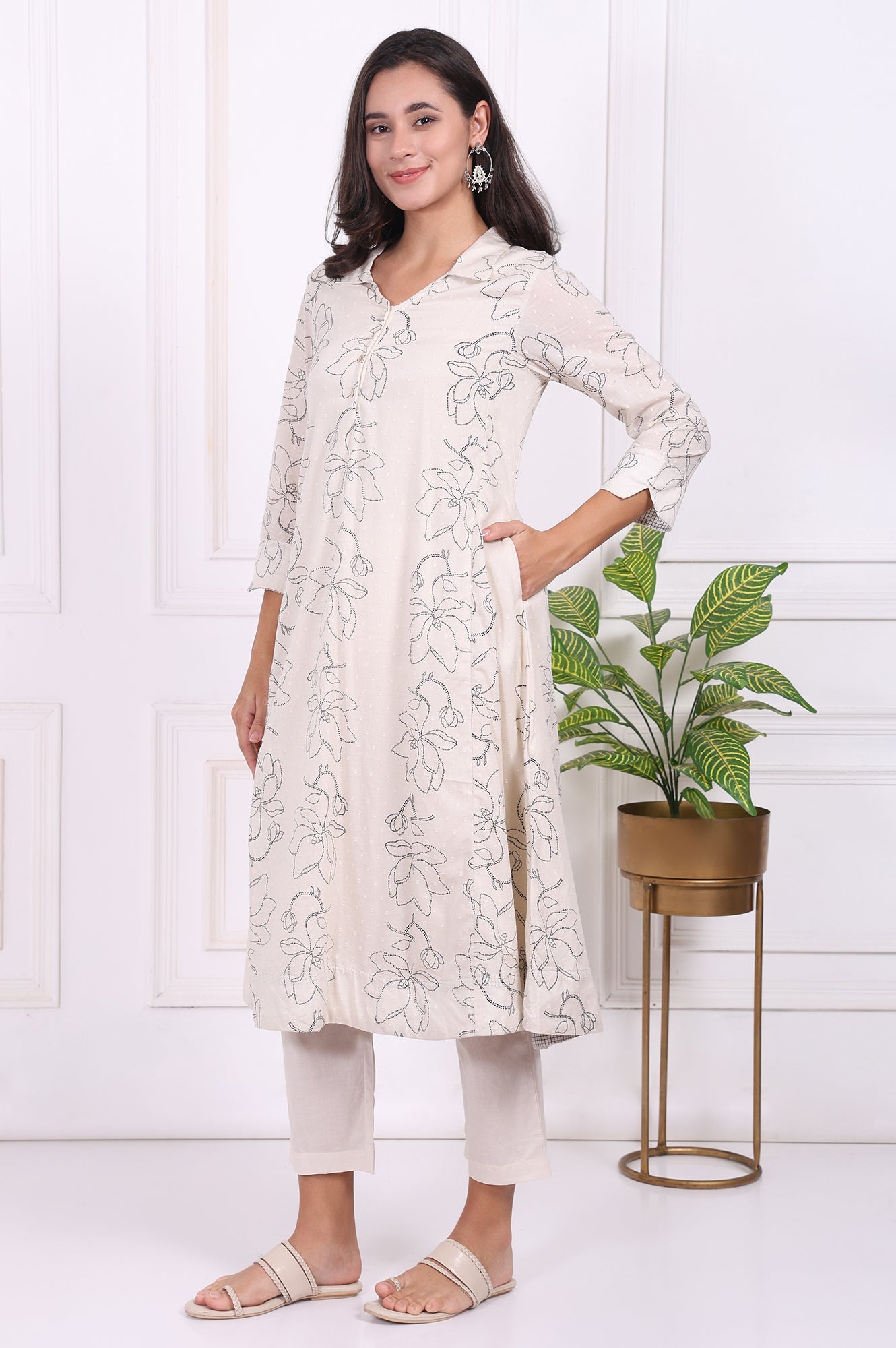 https://cdn.shopify.com/s/files/1/0776/0419/2550/files/WS12689-125500_4.jpg?v=1764652141