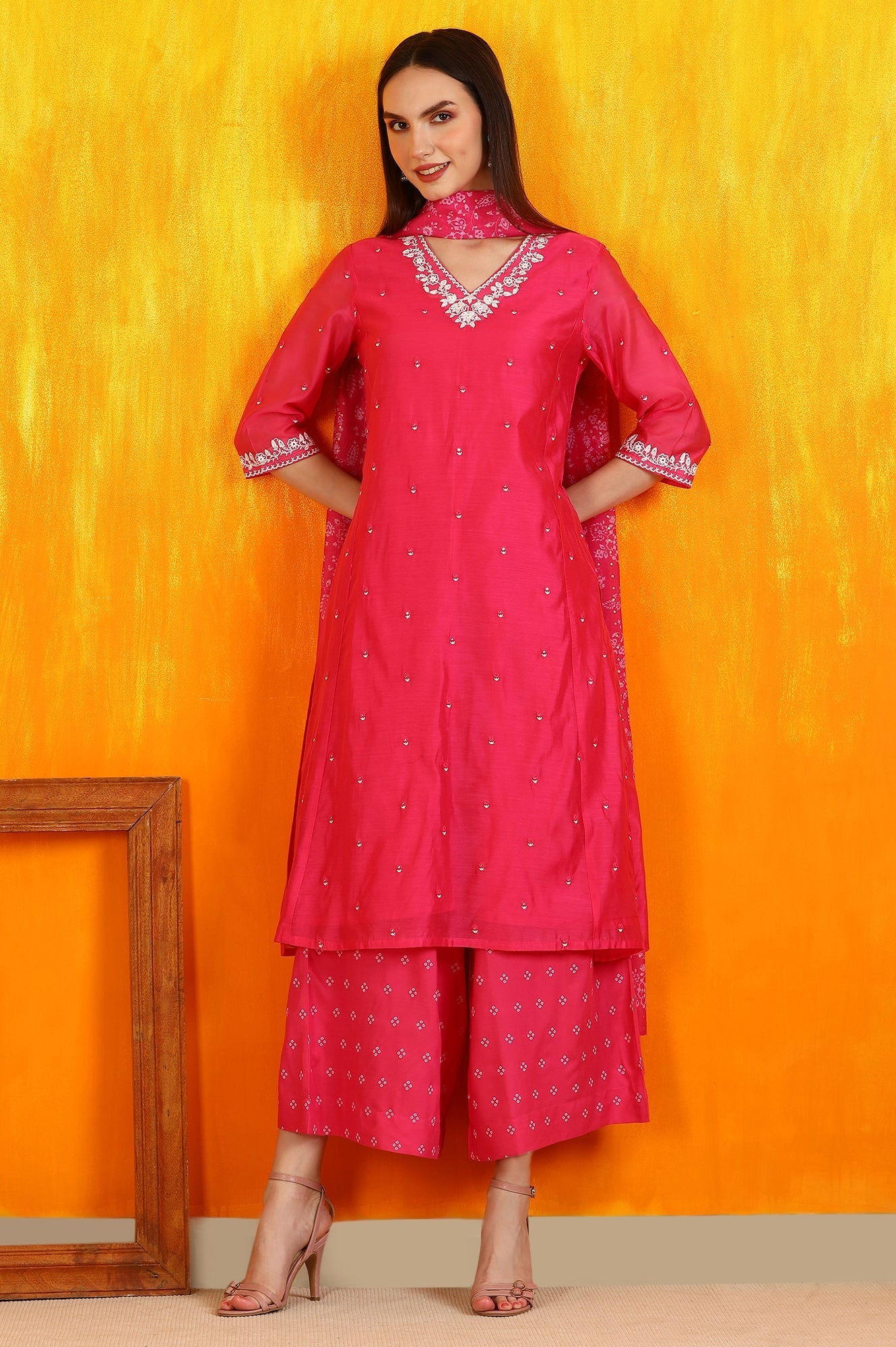 Pink Embroidered Chanderi Panelled Kurta, Cropped Pants and Dupatta Set_2
