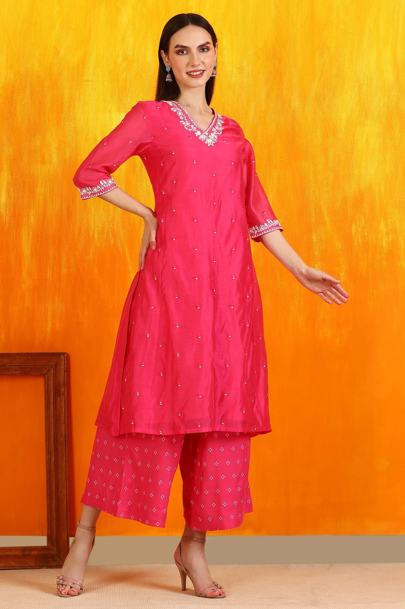 Pink Embroidered Chanderi Panelled Kurta, Cropped Pants and Dupatta Set_6