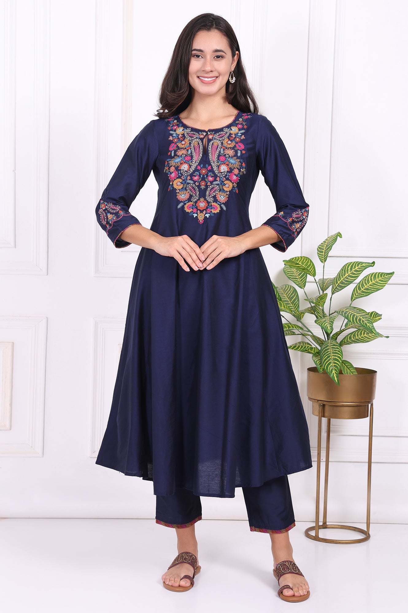 https://cdn.shopify.com/s/files/1/0776/0419/2550/files/WS12904-224478_1_2e2028a1-6bb0-4e78-85ce-35e62632215f.jpg?v=1764652163