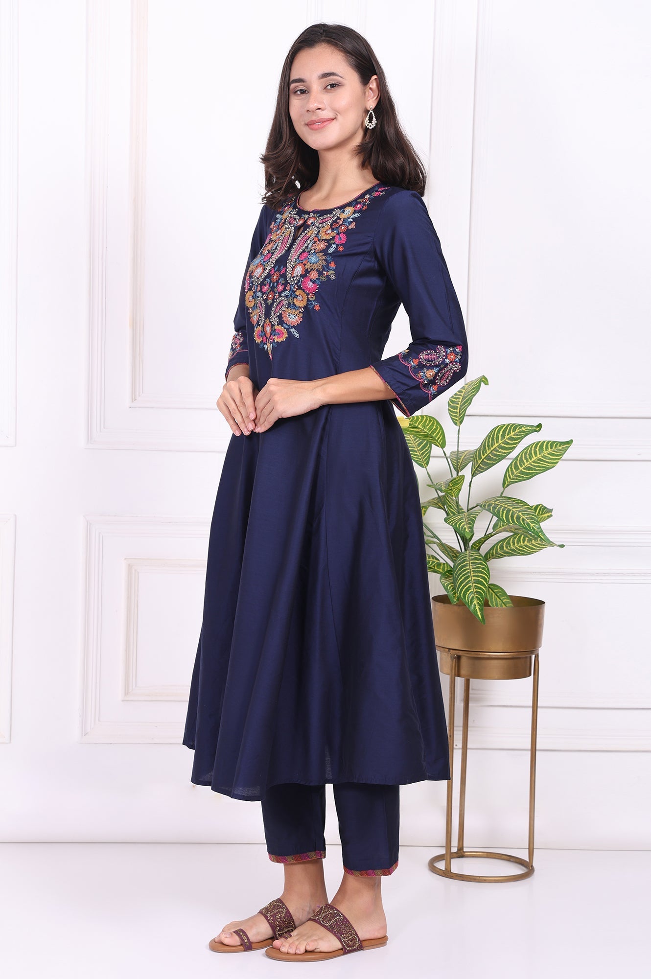 https://cdn.shopify.com/s/files/1/0776/0419/2550/files/WS12904-224478_4_10812bdb-292a-4a30-a2c8-70235a5e41d2.jpg?v=1764652164