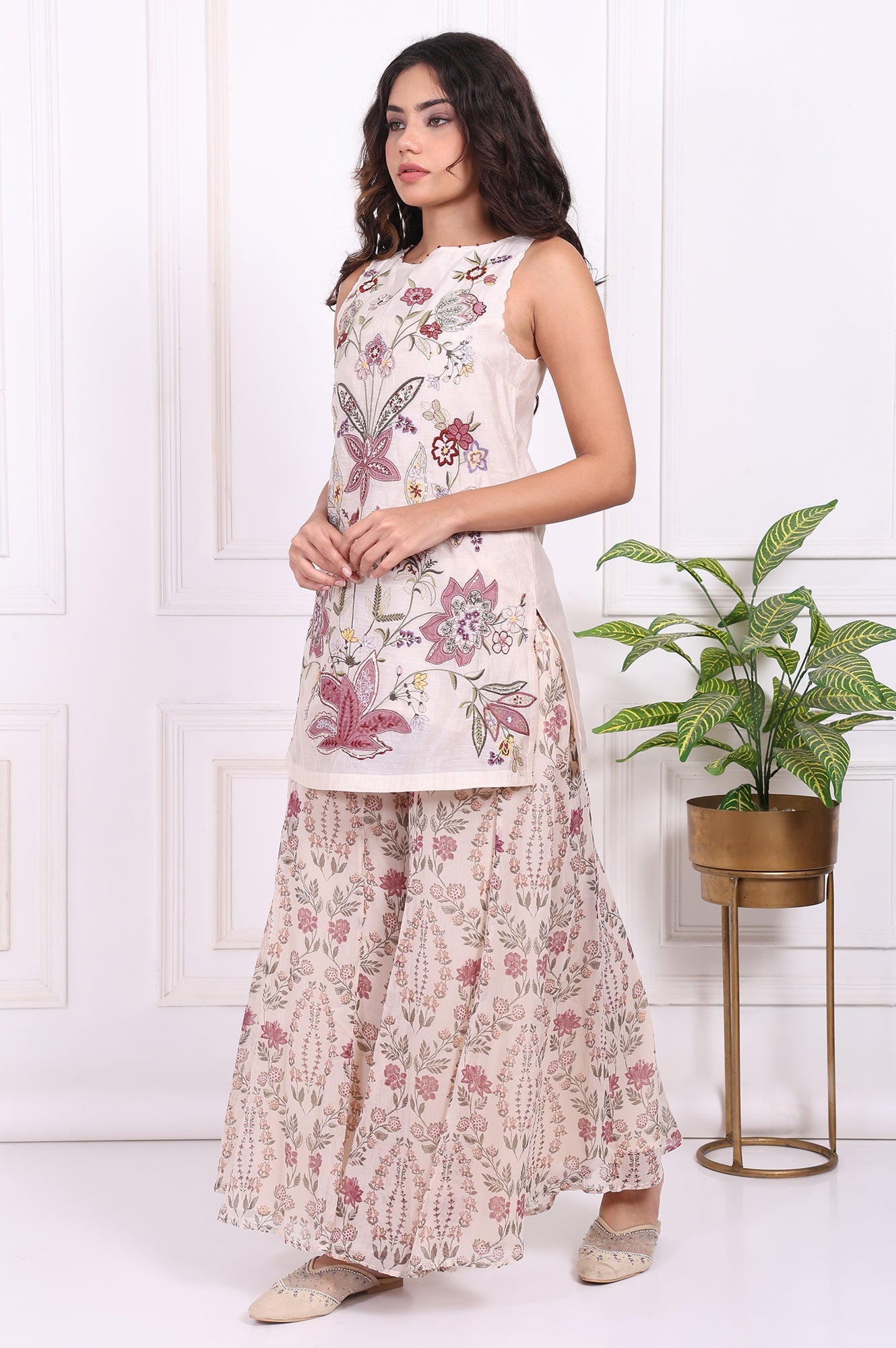 https://cdn.shopify.com/s/files/1/0776/0419/2550/files/WS12938-223833_4.jpg?v=1768470235