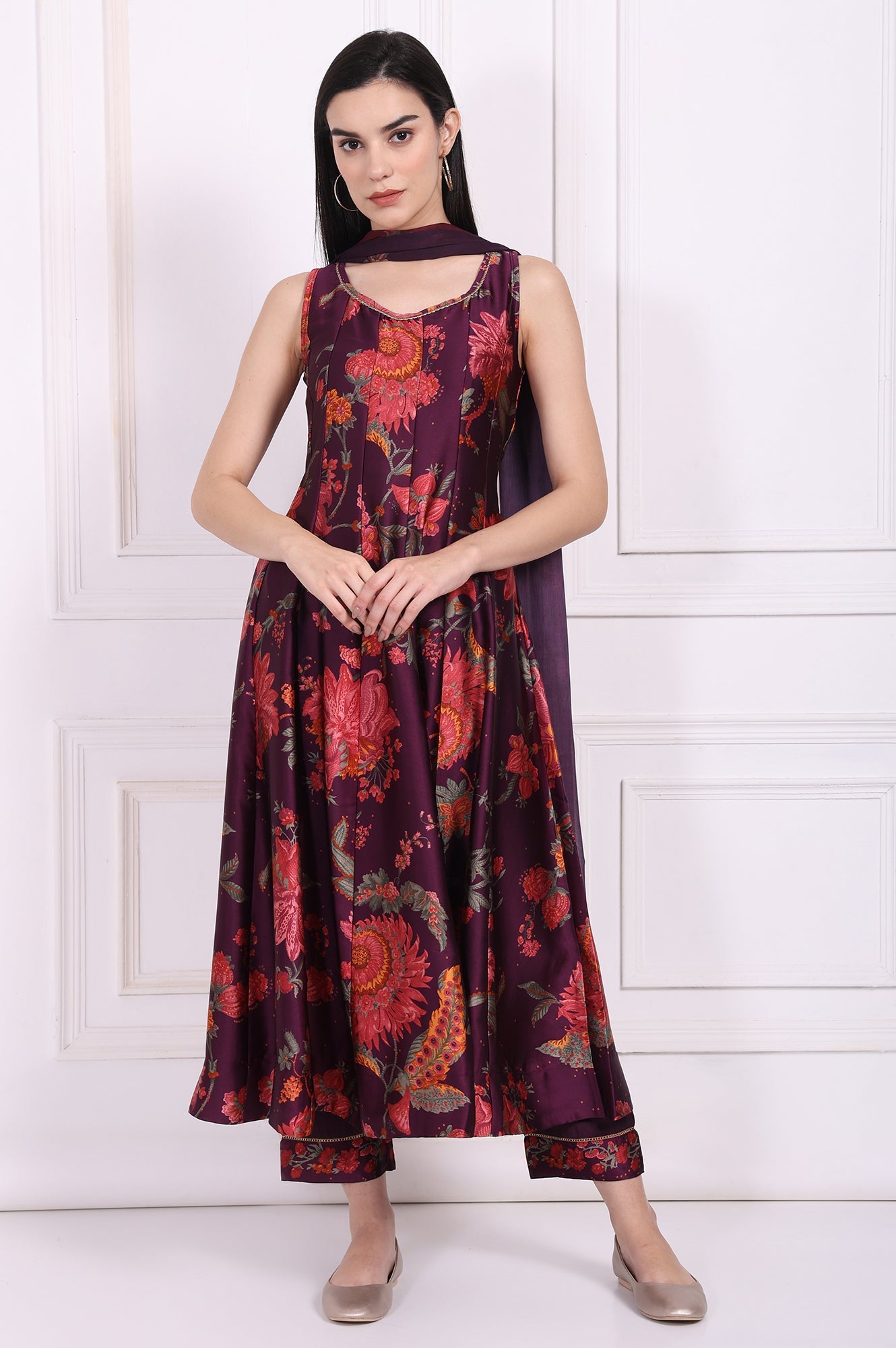 https://cdn.shopify.com/s/files/1/0776/0419/2550/files/WS13194-126209_2.jpg?v=1761279767