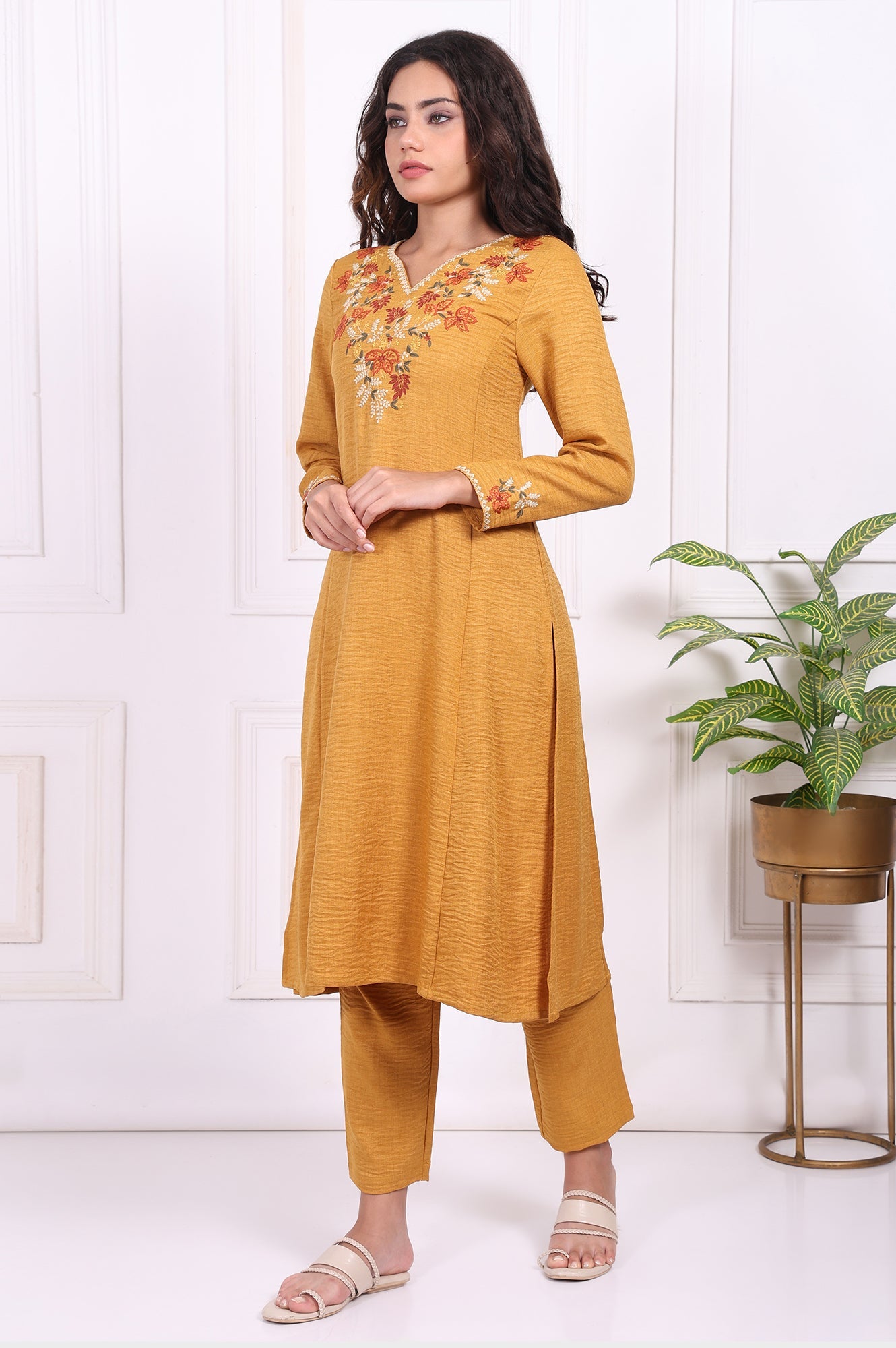 https://cdn.shopify.com/s/files/1/0776/0419/2550/files/WS13414-224303_4.jpg?v=1762589047