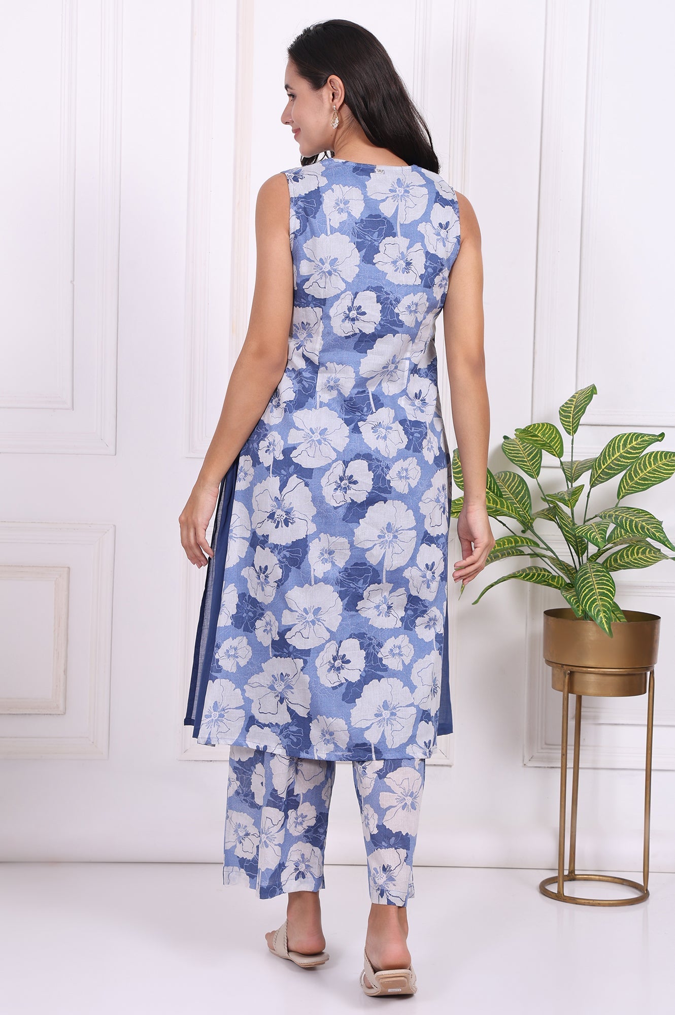https://cdn.shopify.com/s/files/1/0776/0419/2550/files/WS13494-126863_5.jpg?v=1764652141