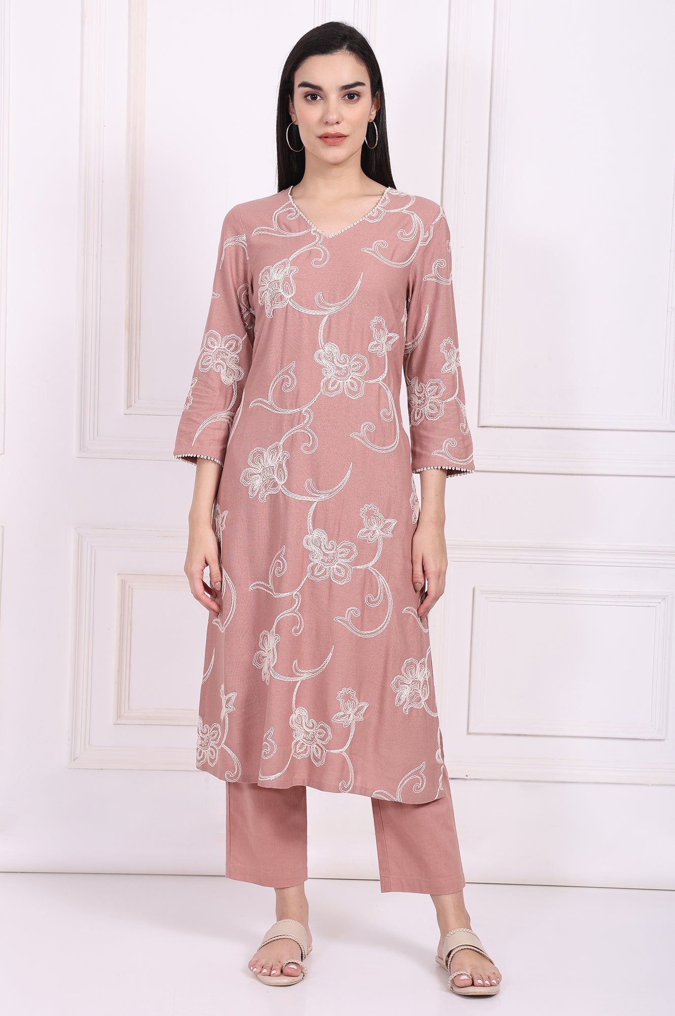 https://cdn.shopify.com/s/files/1/0776/0419/2550/files/WS13692-401064_2.jpg?v=1761279882