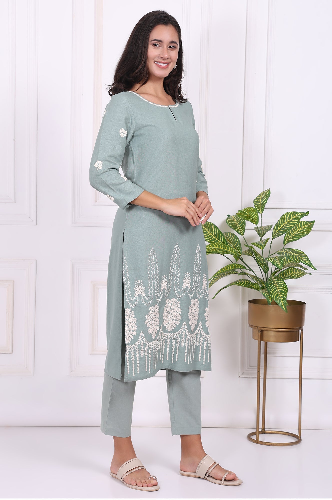 https://cdn.shopify.com/s/files/1/0776/0419/2550/files/WS13698-401067_6.jpg?v=1764652142