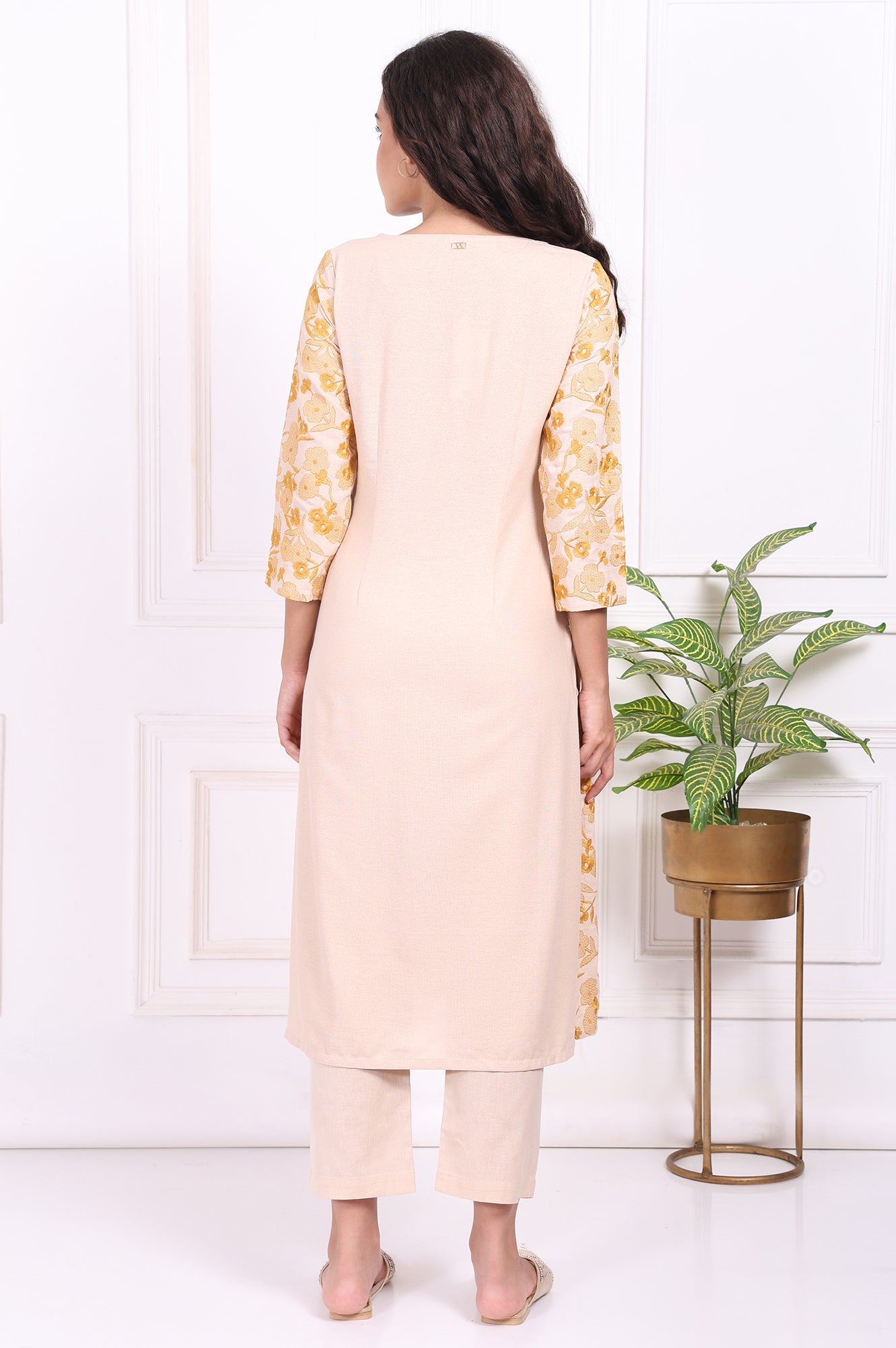 https://cdn.shopify.com/s/files/1/0776/0419/2550/files/WS13699-401062_5.jpg?v=1762589040