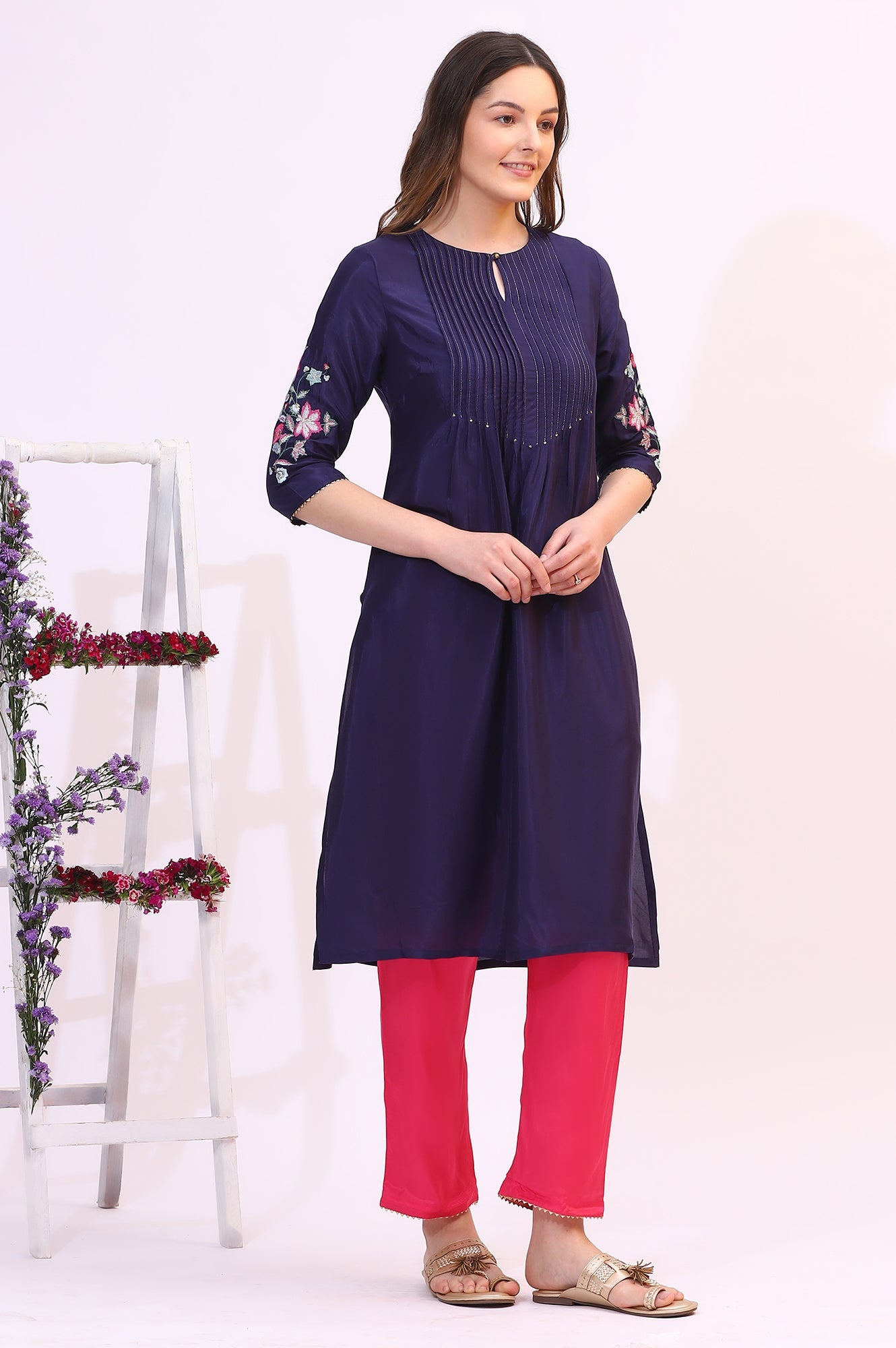 https://cdn.shopify.com/s/files/1/0776/0419/2550/files/WS19722-223622_6_75a52788-8414-4044-87b1-b278162775f2.jpg?v=1756280835