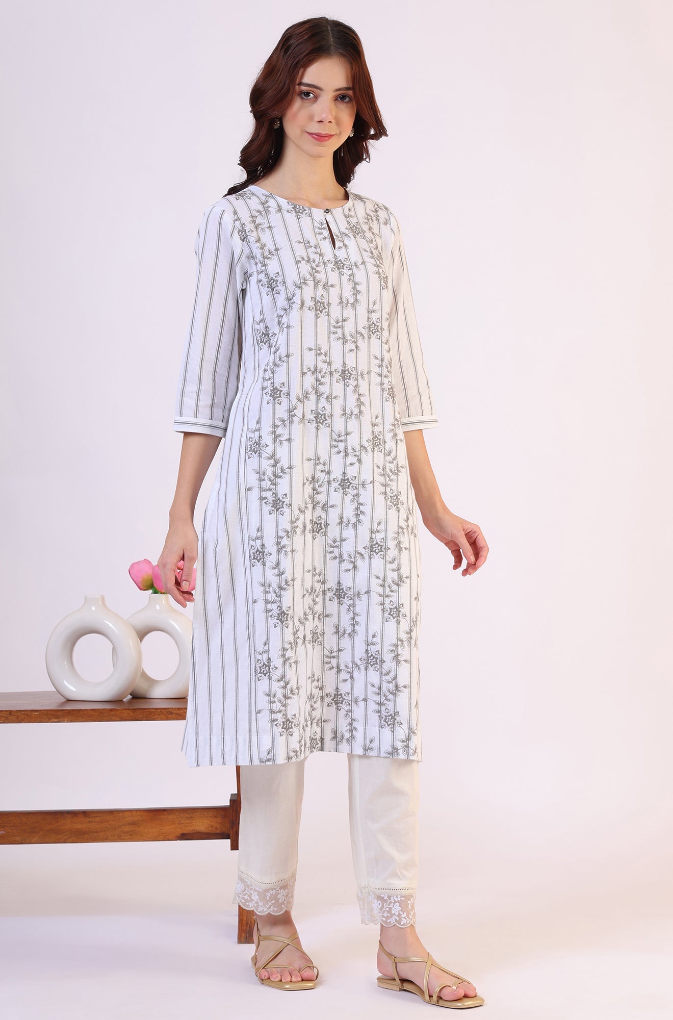 Off-White Yarn Dyed Embroidered Cotton Flax Straight Kurta