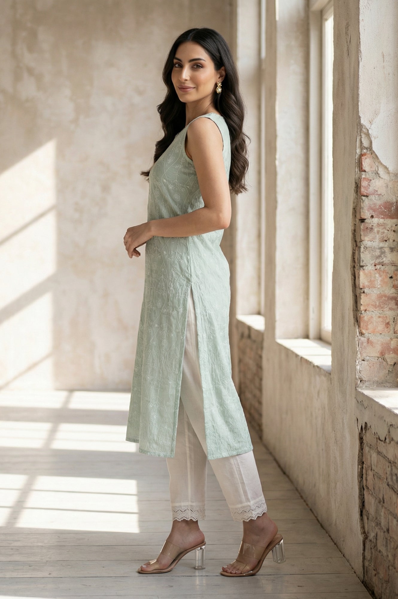 https://cdn.shopify.com/s/files/1/0776/0419/2550/files/WT13882-401223_4.jpg?v=1773656636